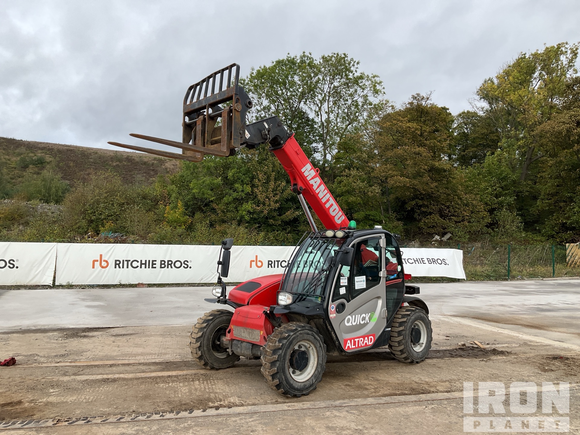 General Appearance with Featured Photo