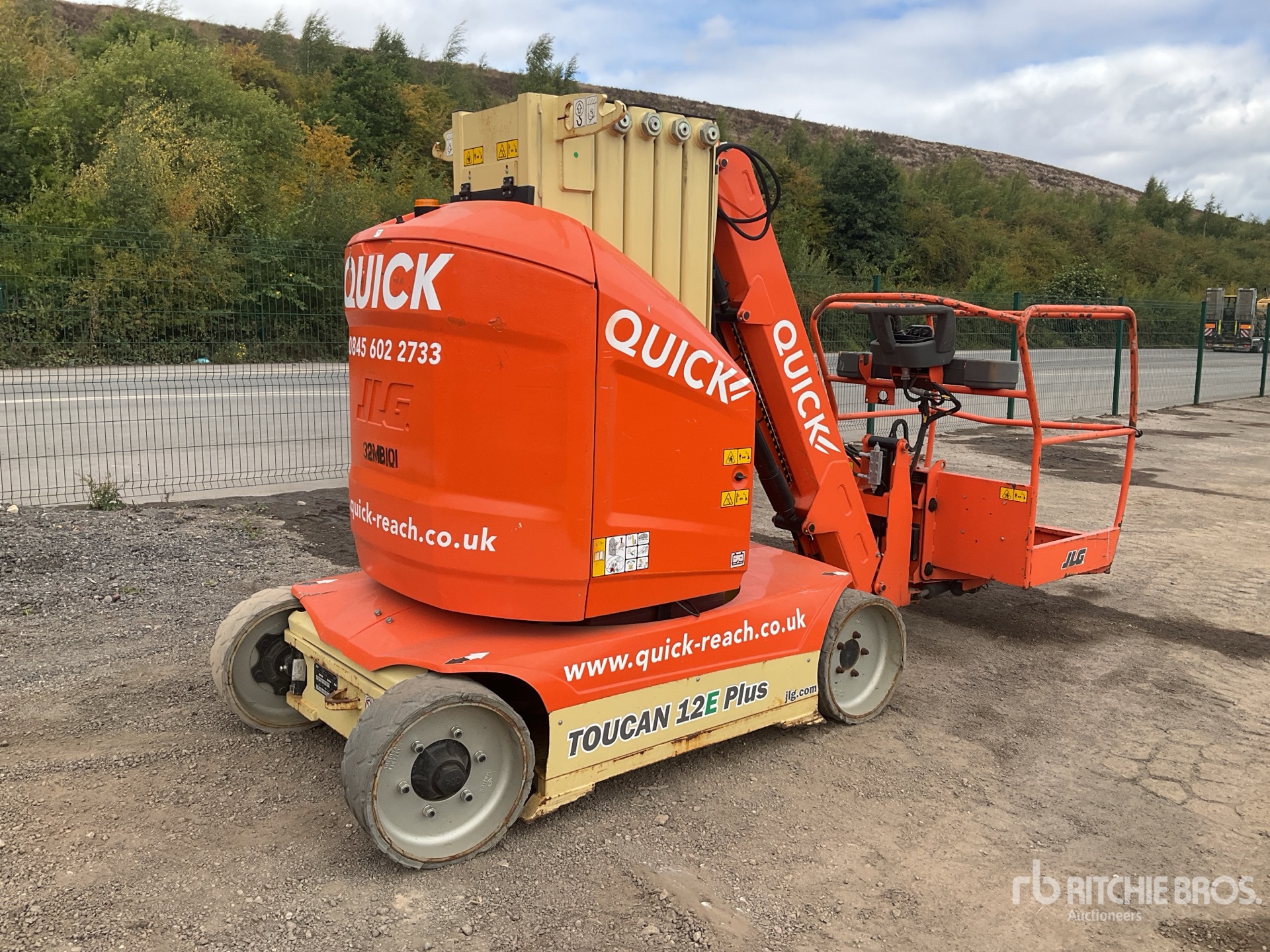 General Appearance with Picture, Right Rear Corner