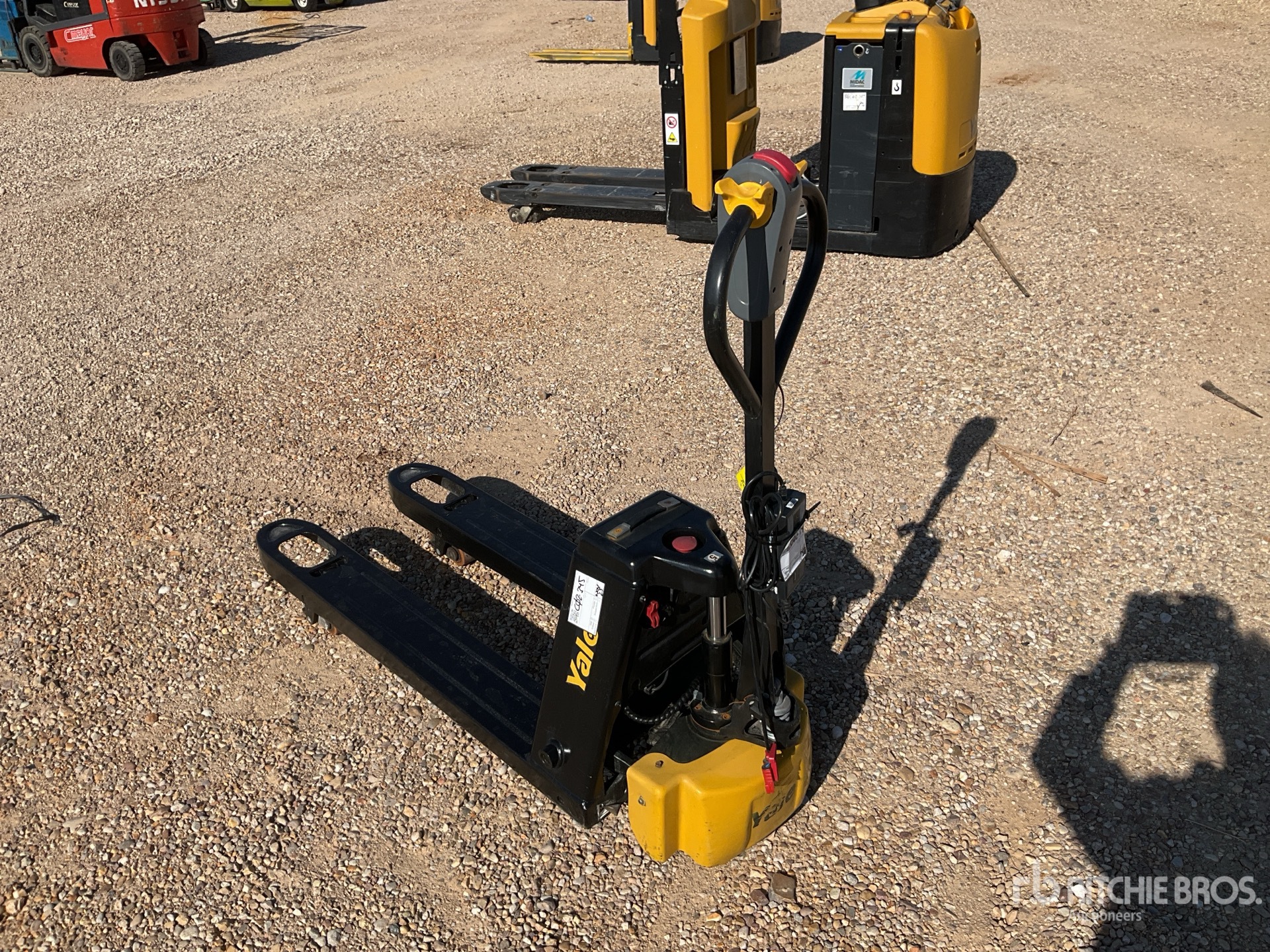 General Appearance with Foto, angolo posteriore sinistro