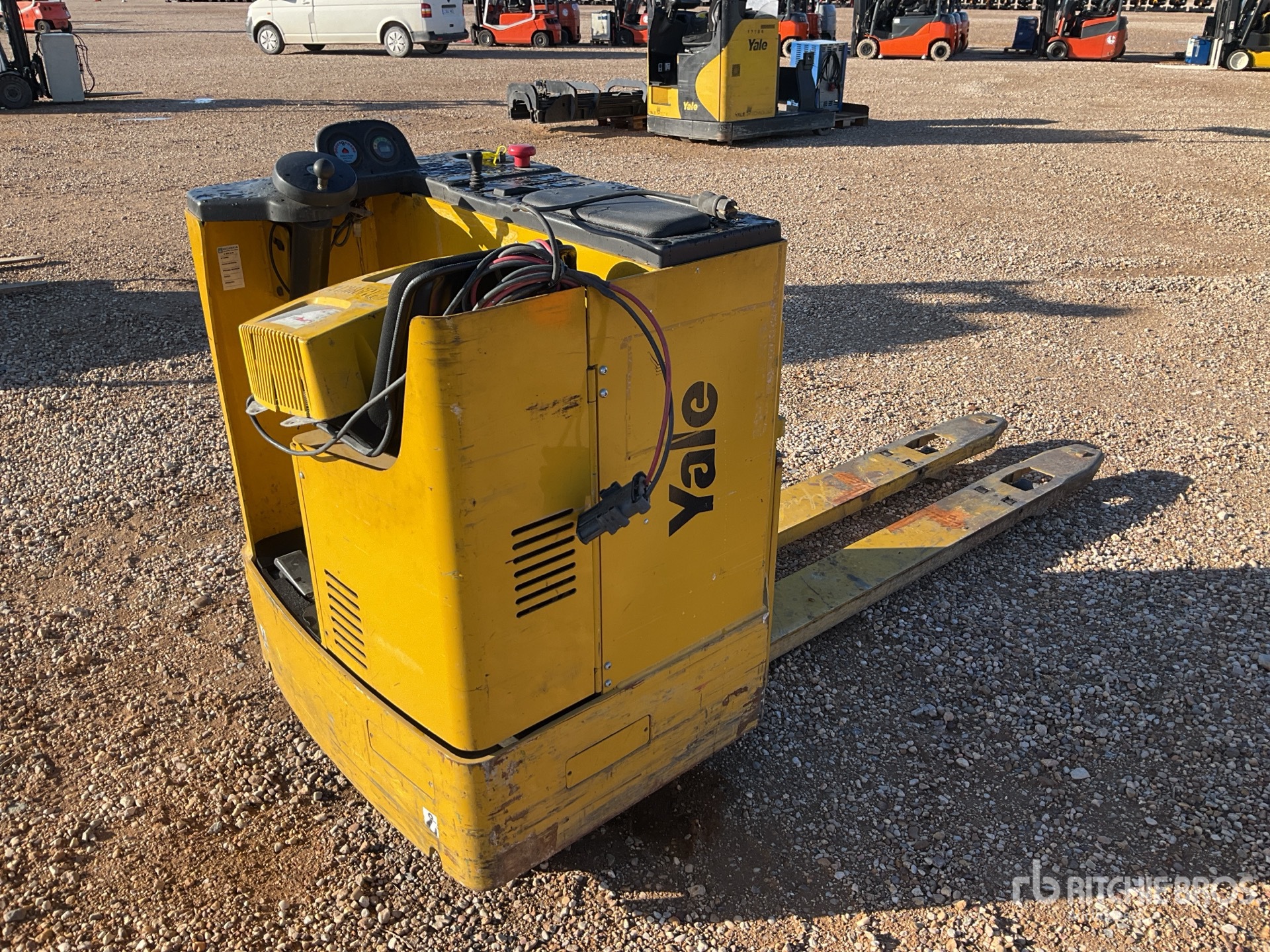 Aspect général with Image, coin arrière droit