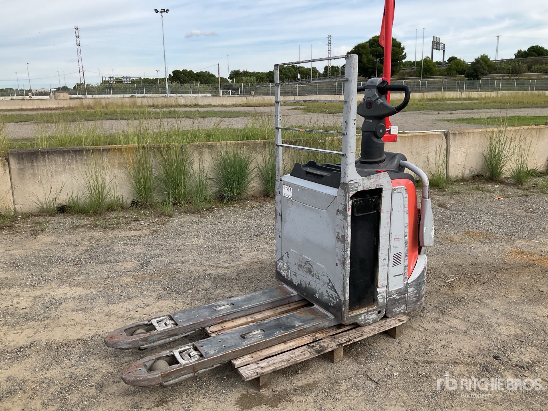 General Appearance with Image, coin avant gauche