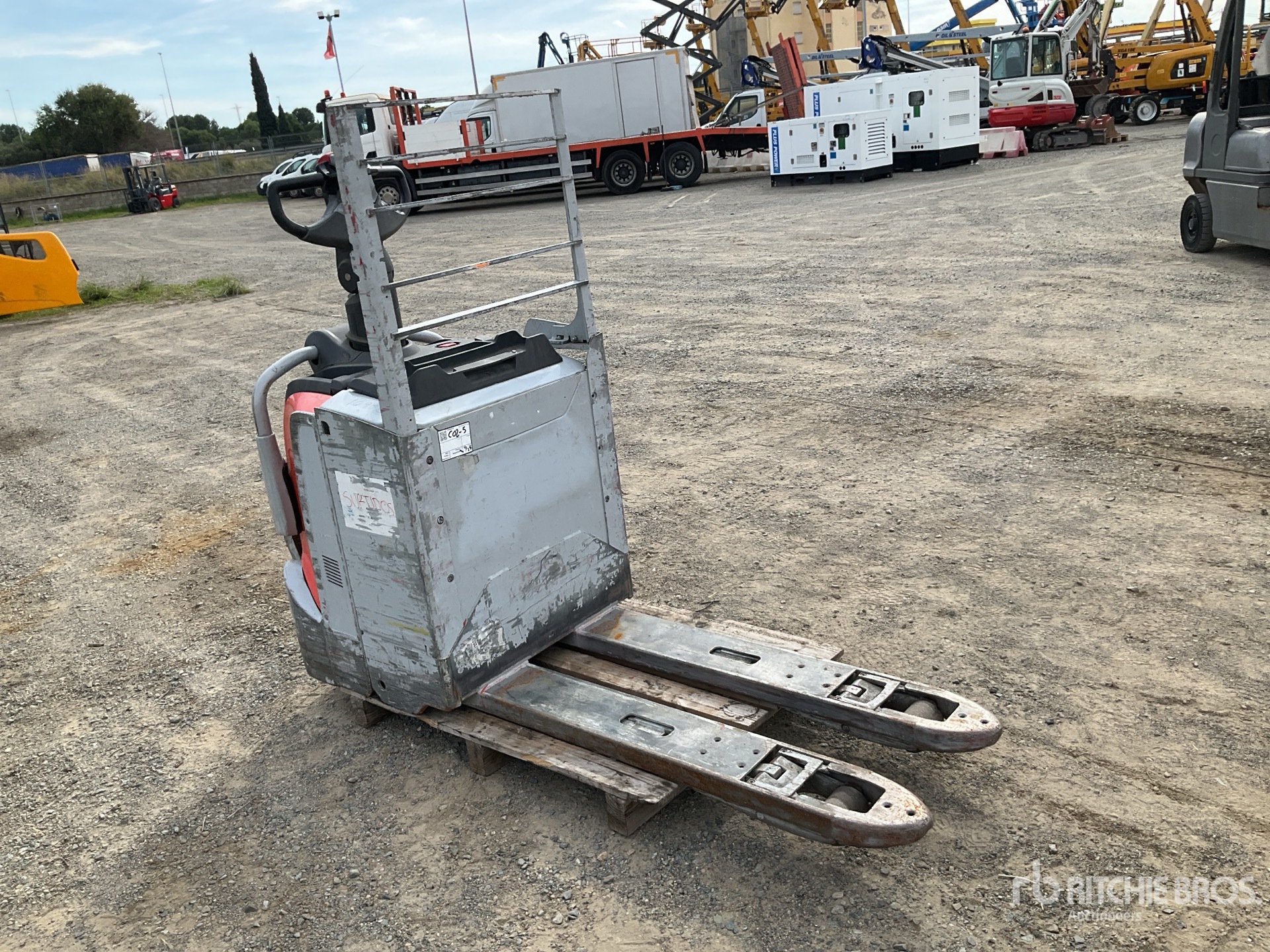 General Appearance with Image, coin avant droit