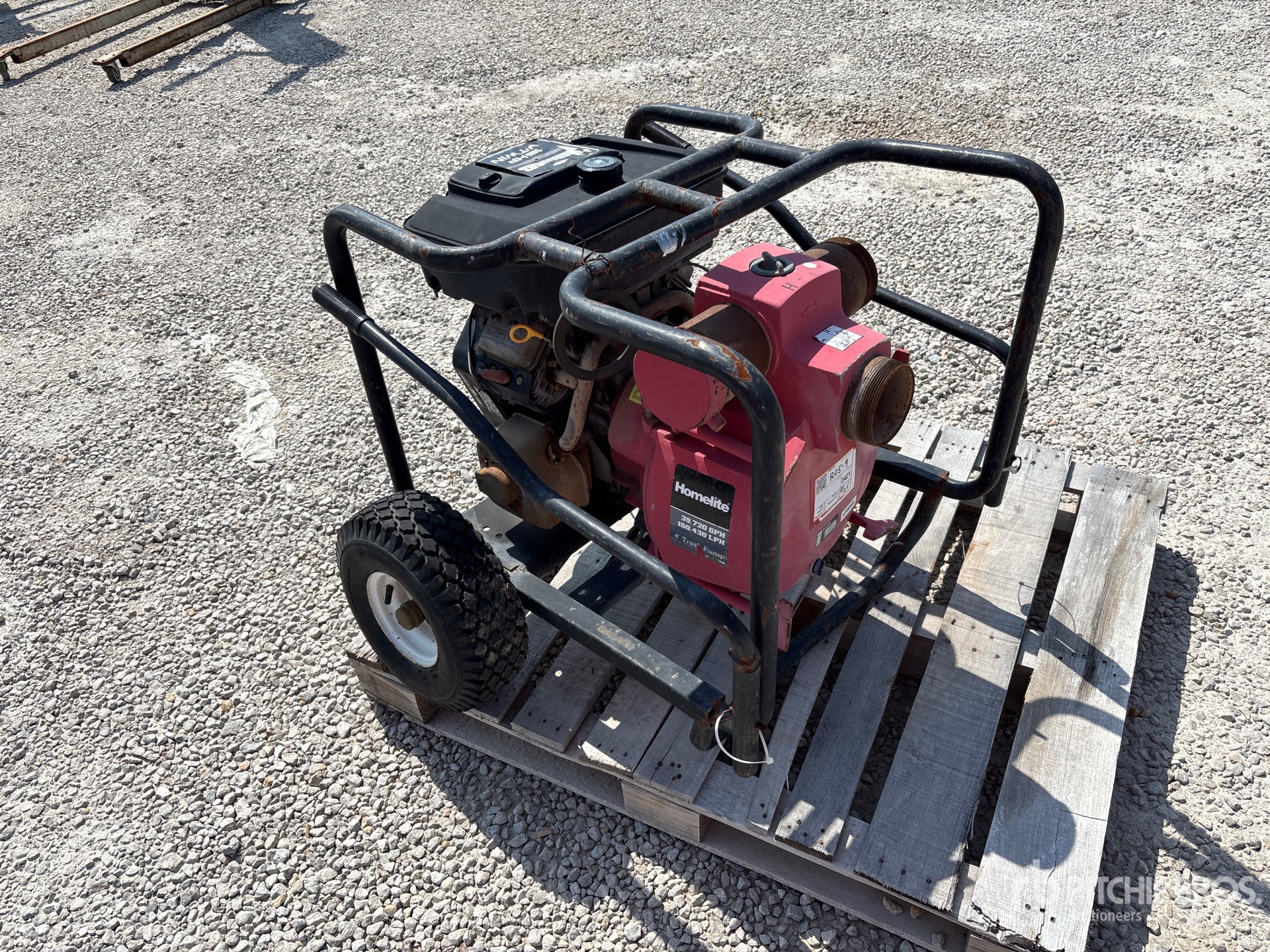 General Appearance with Picture, Right Front Corner