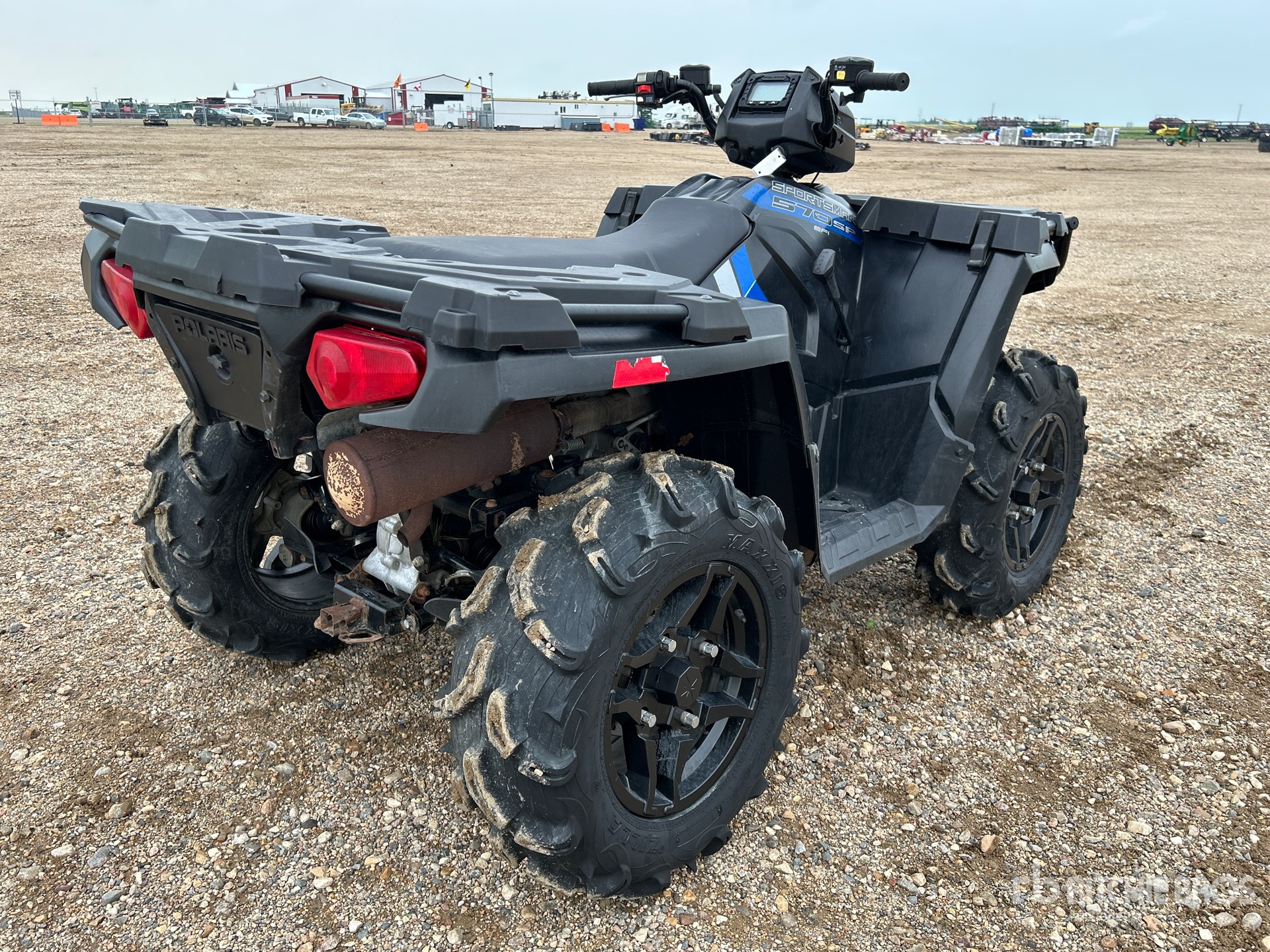 General Appearance with Picture, Right Rear Corner