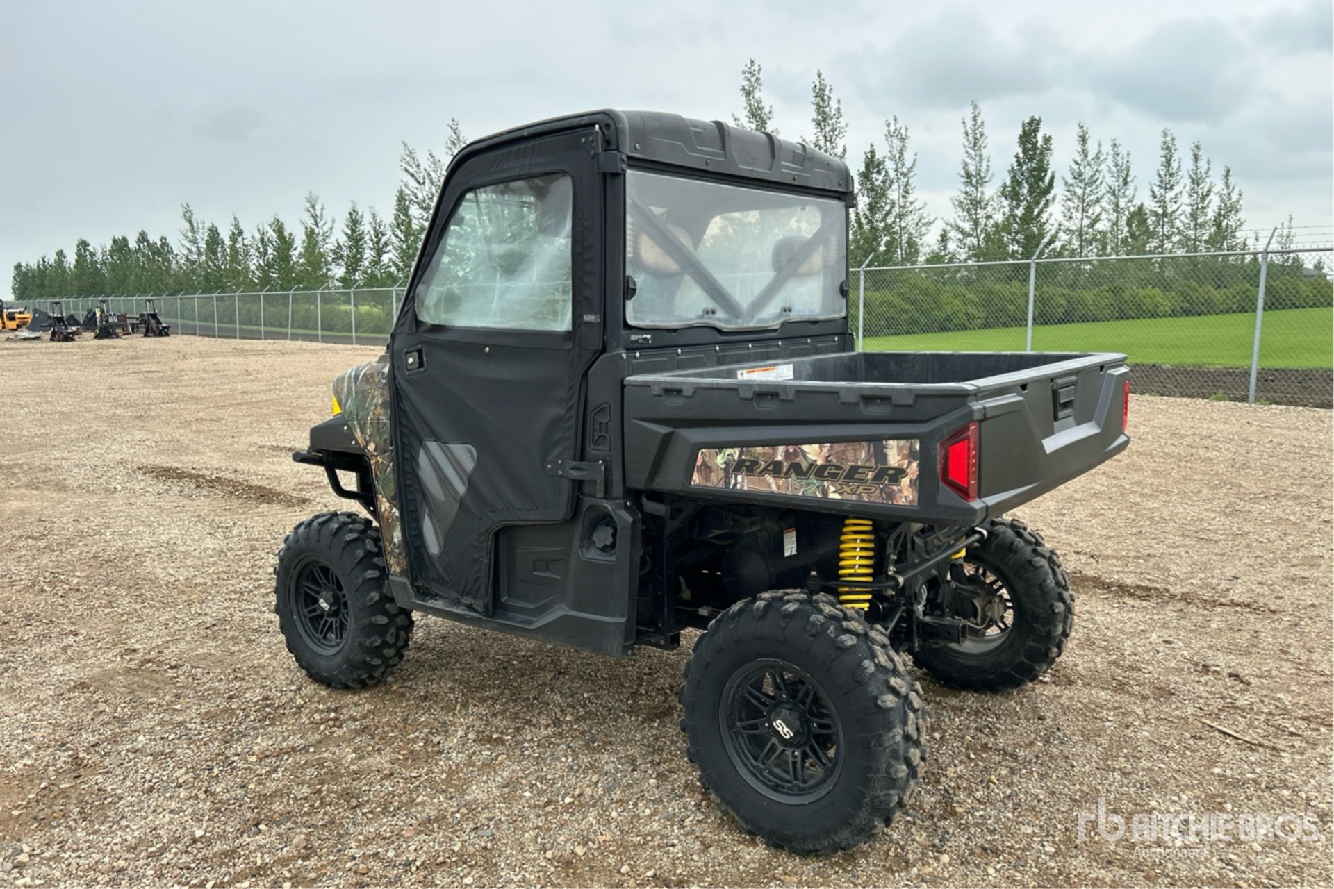 General Appearance with Picture, Left Rear Corner