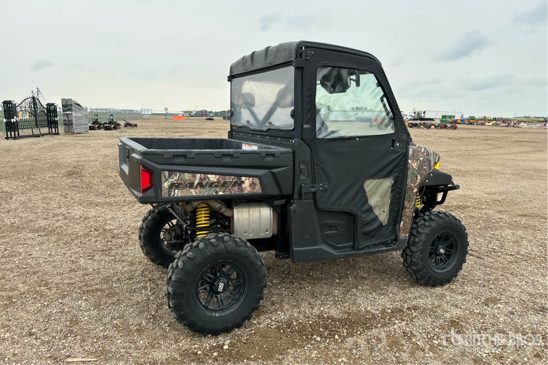 General Appearance with Picture, Right Rear Corner
