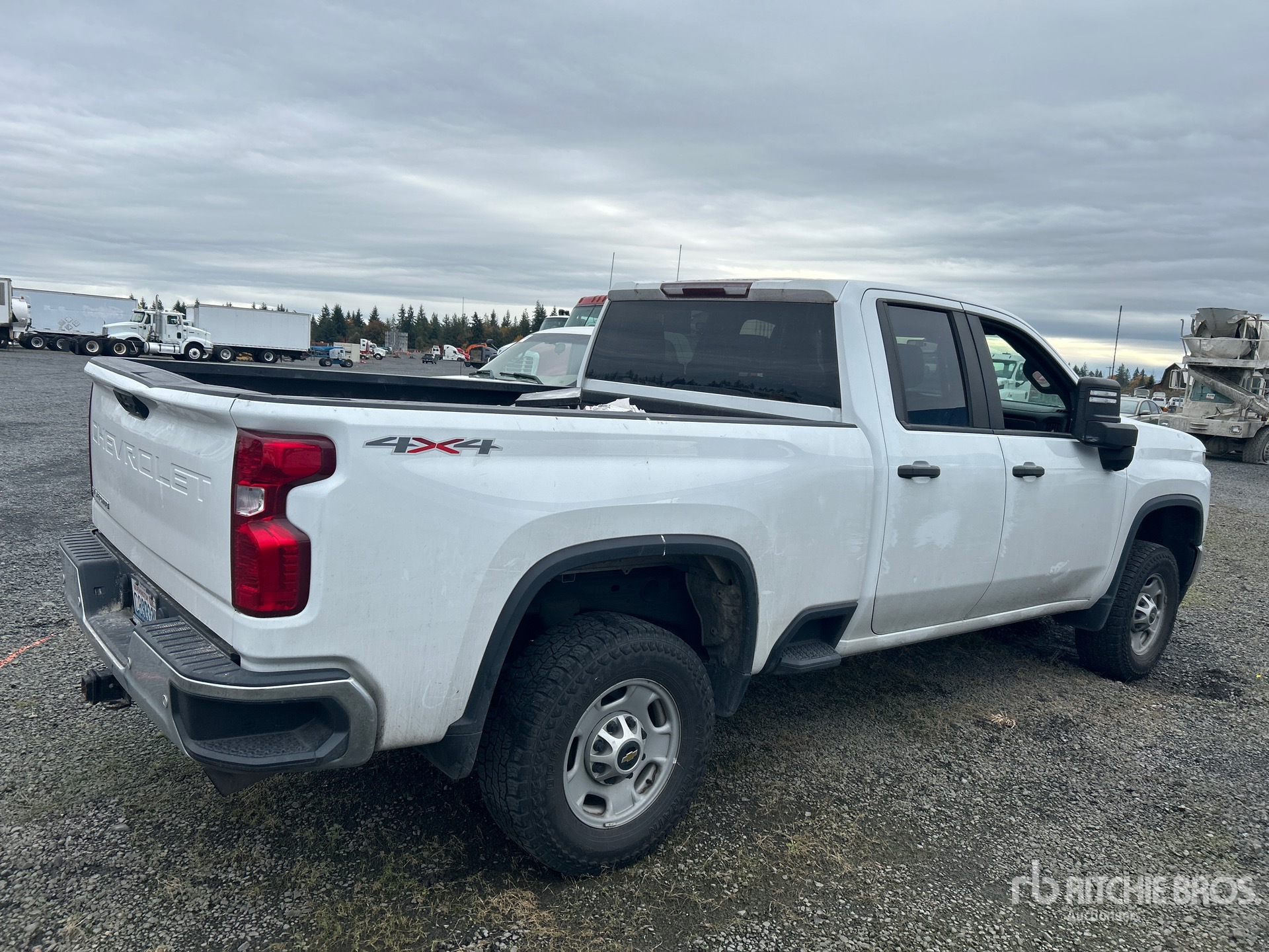 General Appearance with Picture, Right Rear Corner