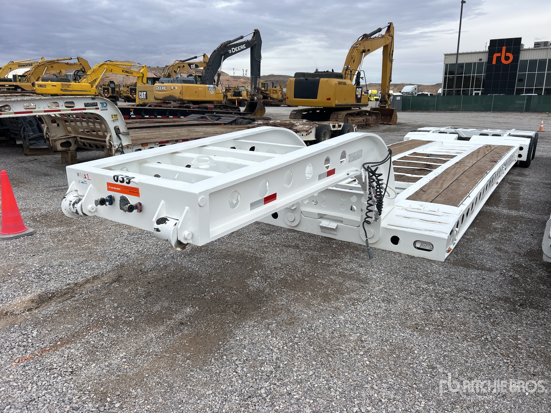 Aspect général with Image, coin avant gauche