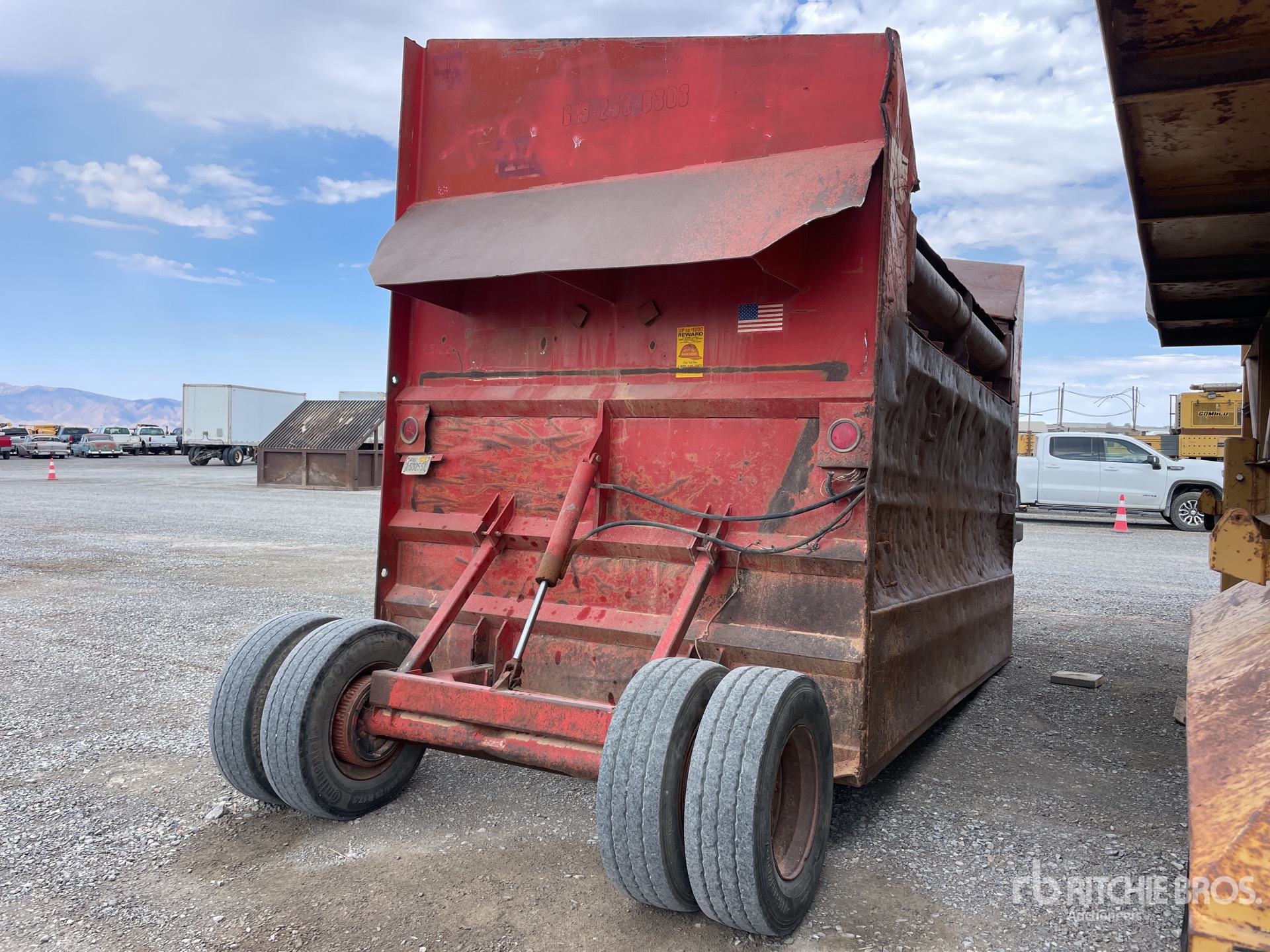 General Appearance with Picture, Right Rear Corner