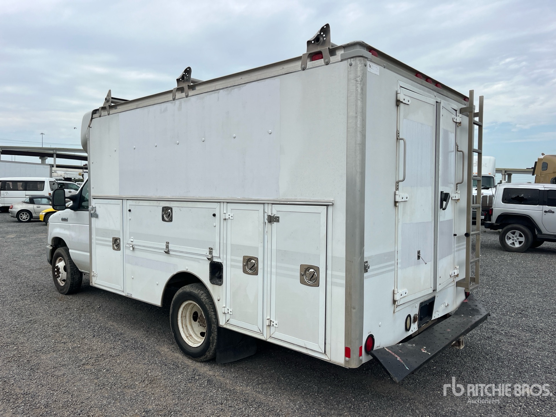 General Appearance with Picture, Left Rear Corner