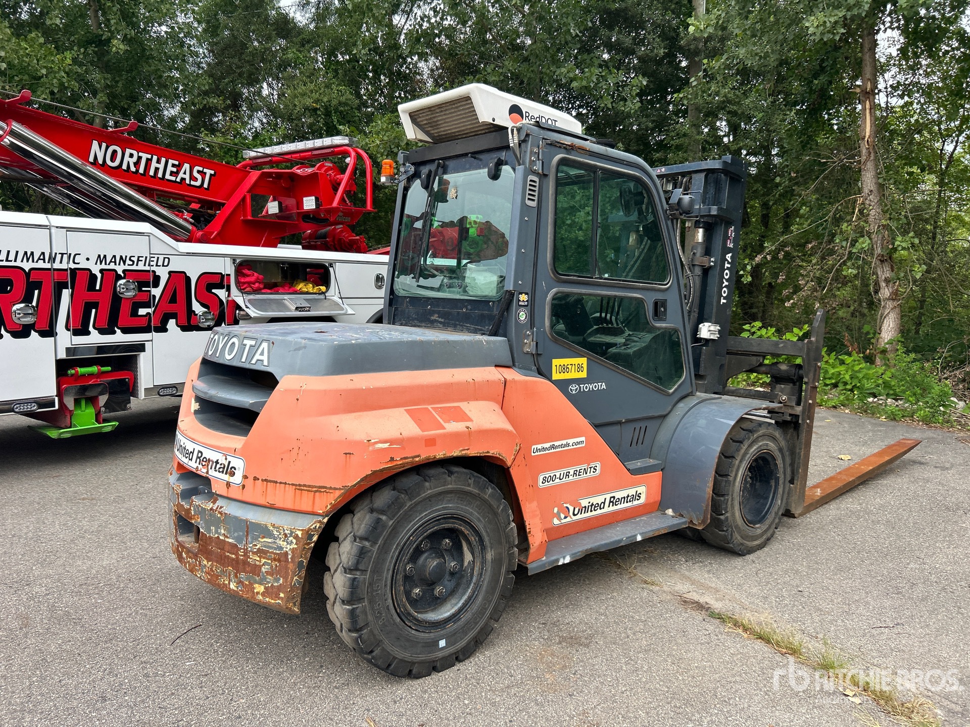 General Appearance with Picture, Right Rear Corner