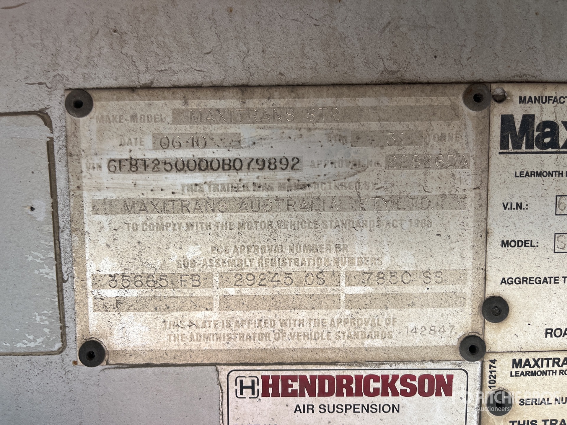 General Appearance with Numéro de série/Numéro d'identification du véhicule automobile