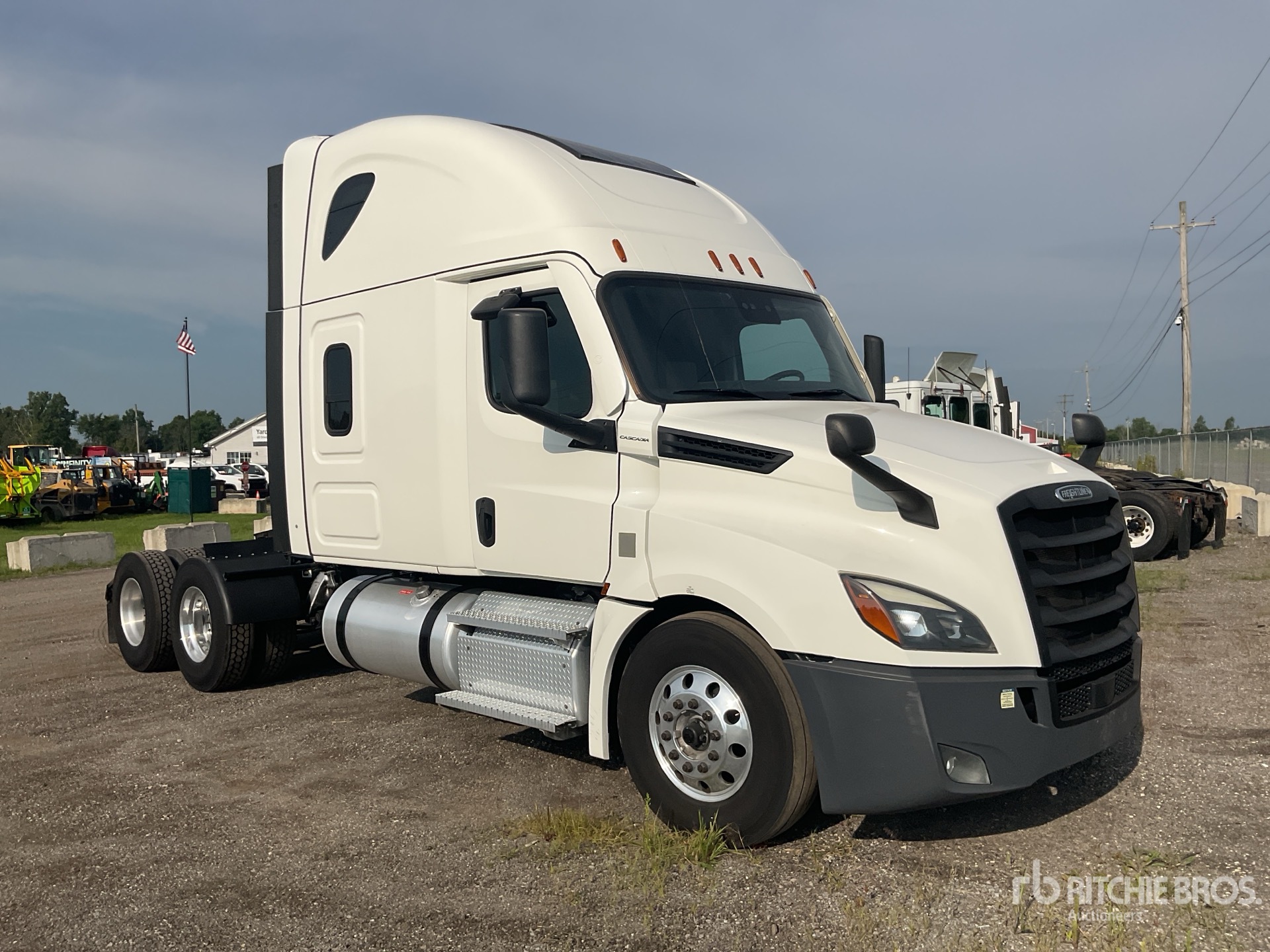 General Appearance with Foto, angolo anteriore destro