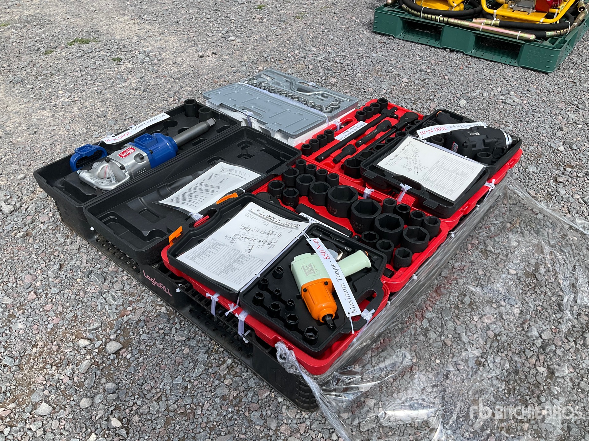 General Appearance with Bild, Ecke hinten links