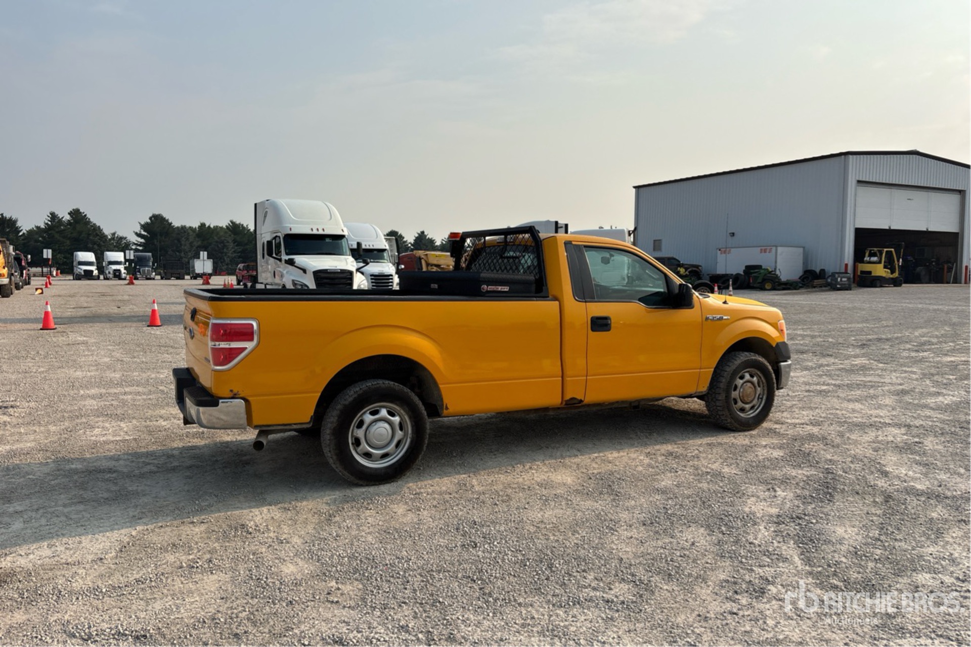 General Appearance with Picture, Right Rear Corner