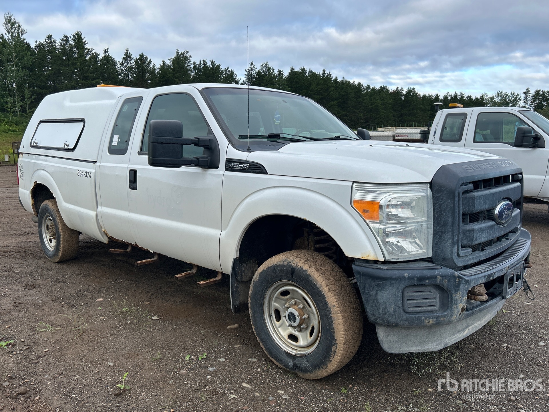 General Appearance with Picture, Right Front Corner