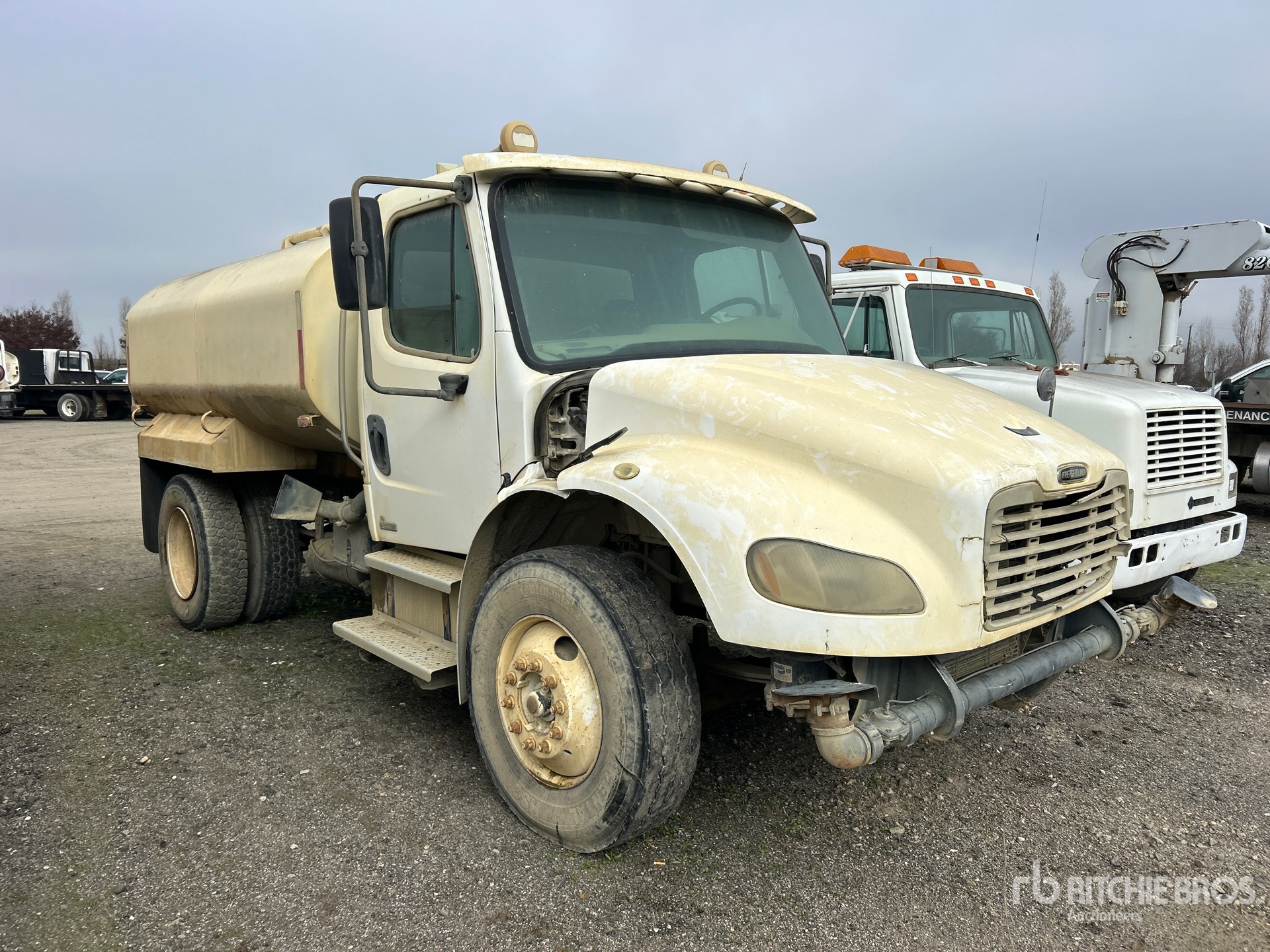 General Appearance with Imagen: esquina delantera derecha