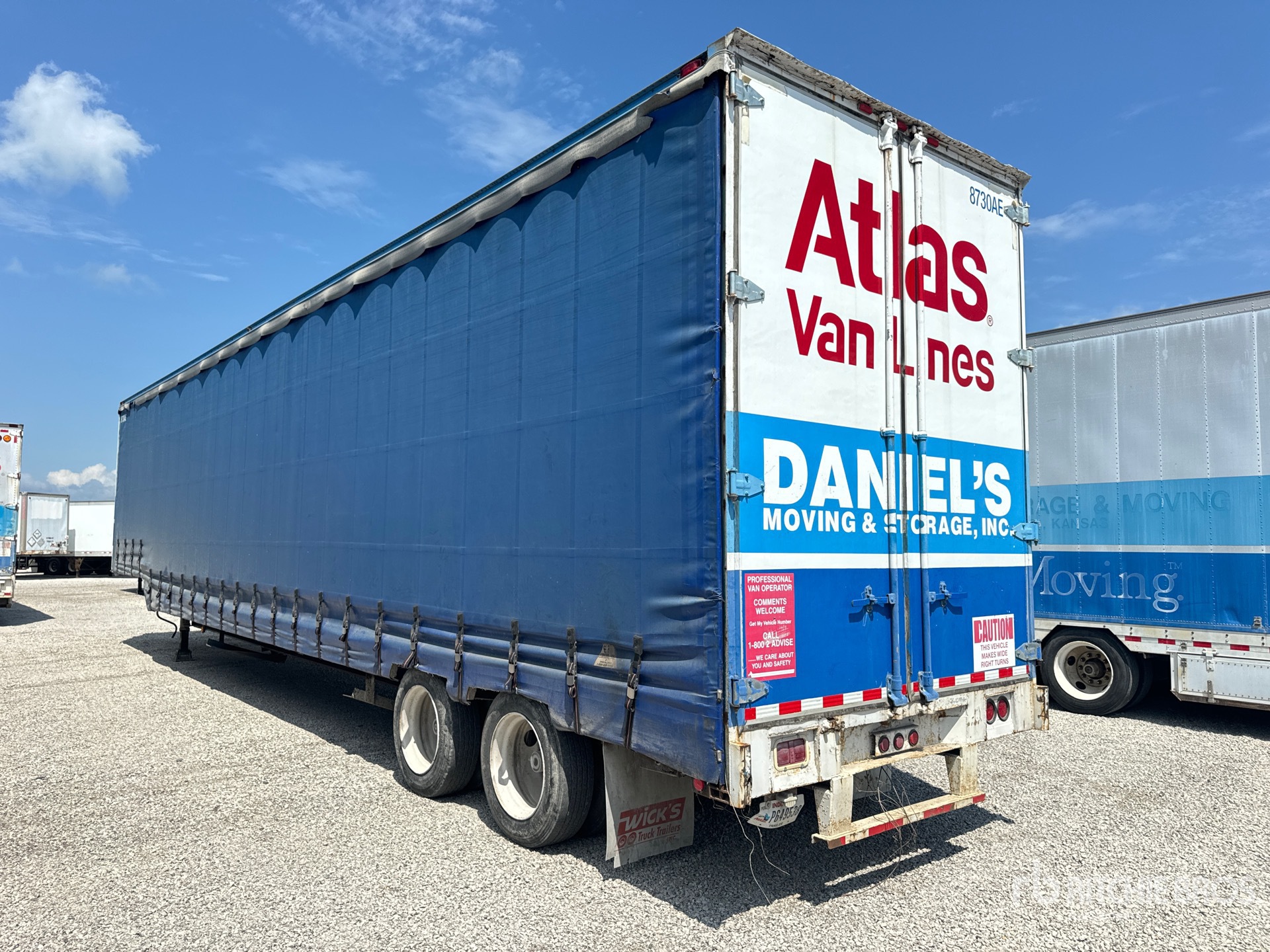 General Appearance with Bild, Ecke hinten links