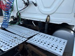 4 Underbody - Truck with 
