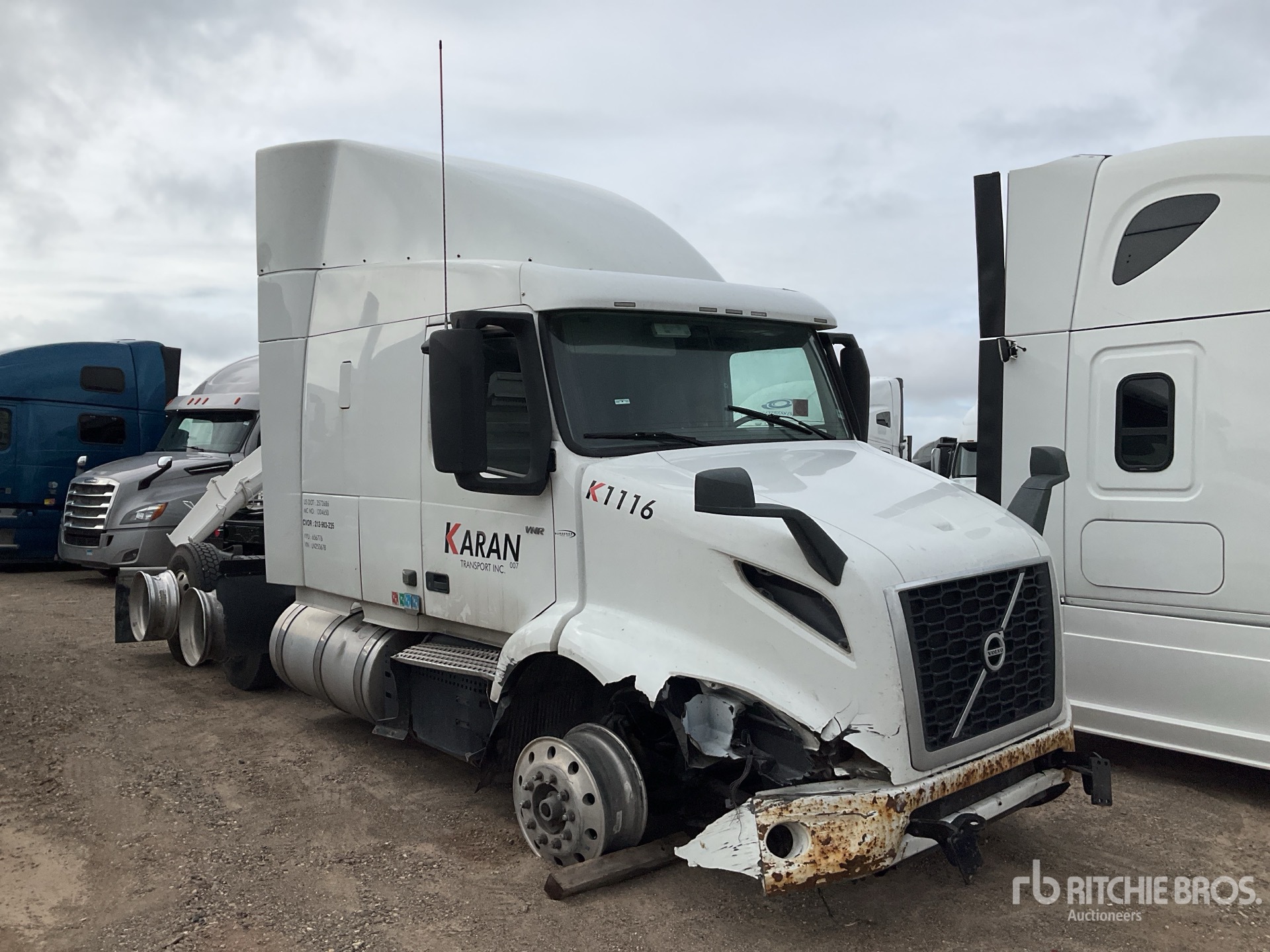 General Appearance with Picture, Right Front Corner