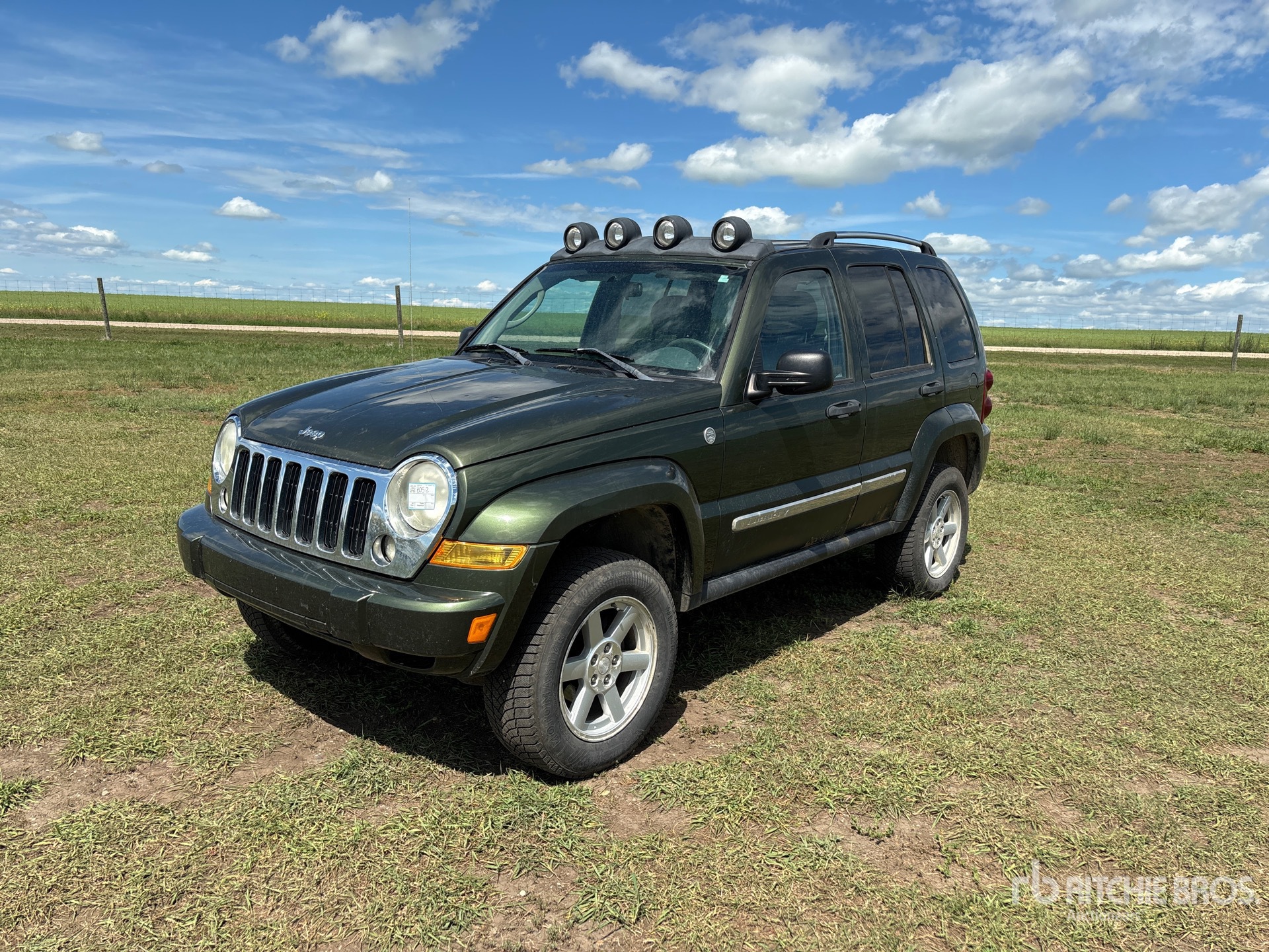 General Appearance with Featured Photo
