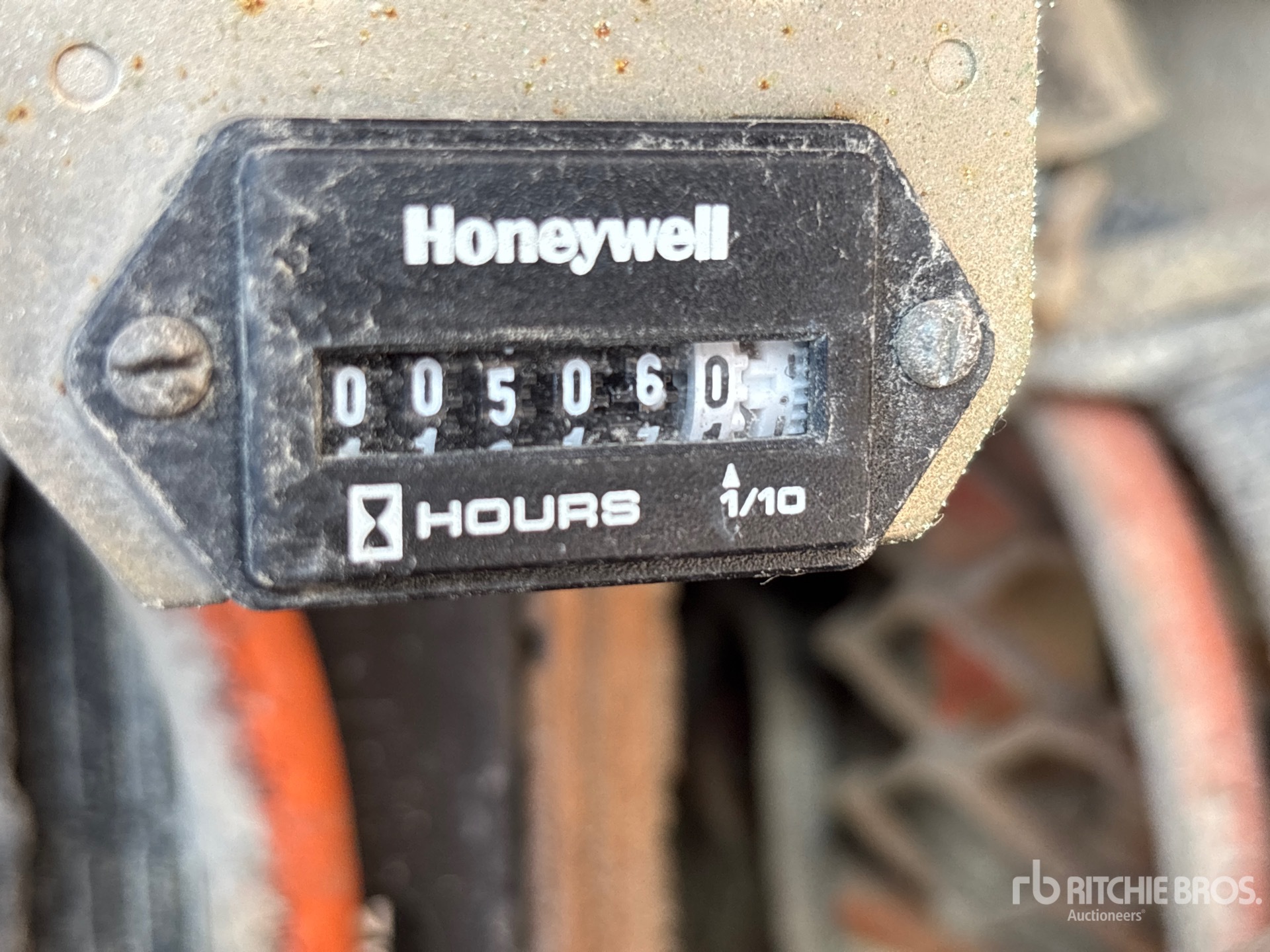 General Appearance with Hour Meter / Odometer
