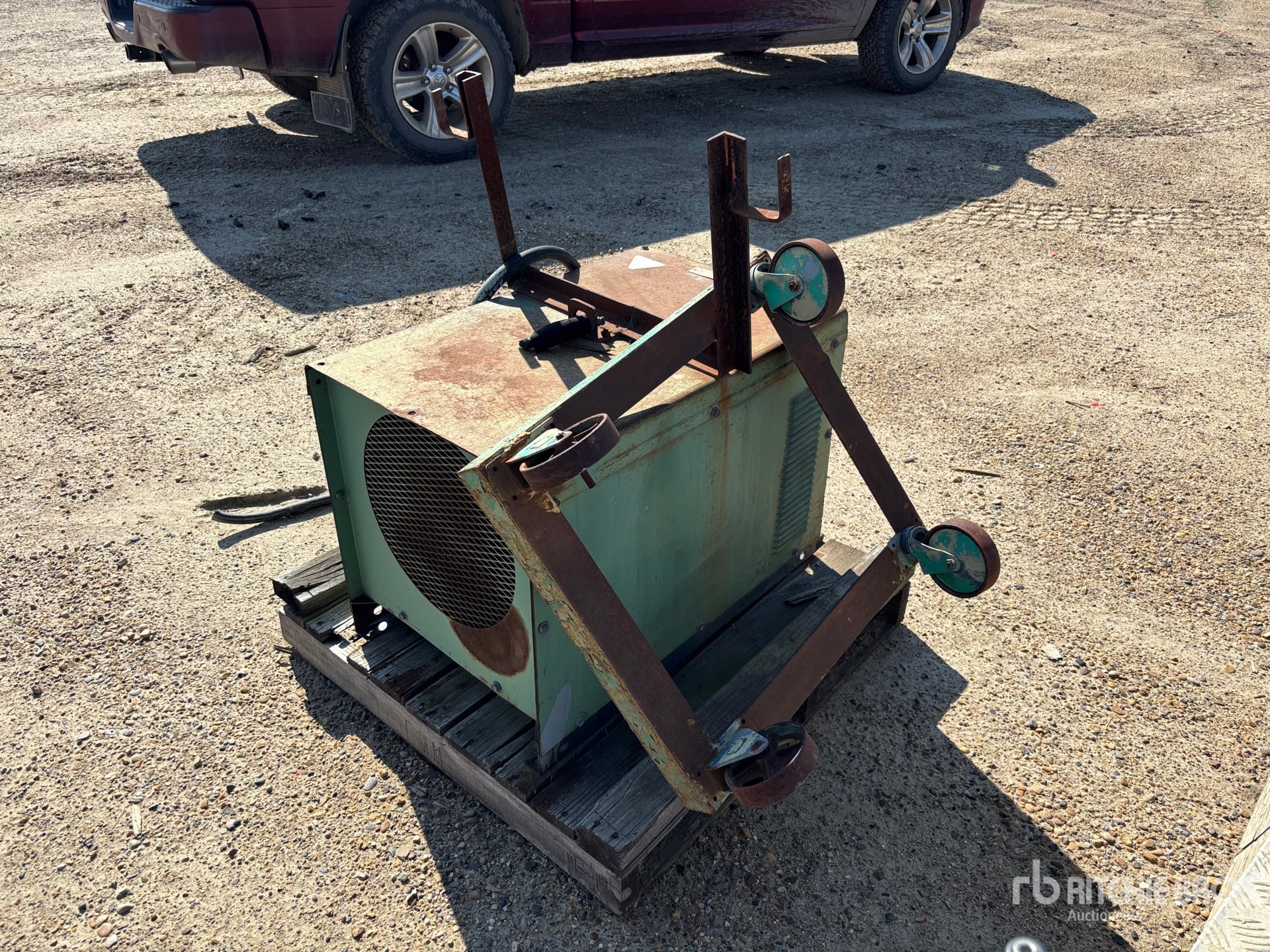 General Appearance with Picture, Left Rear Corner