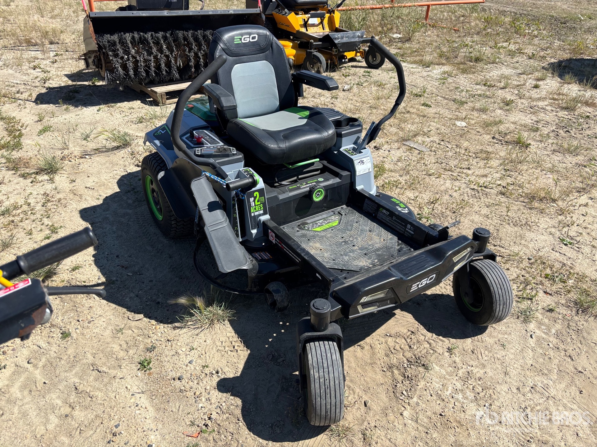 General Appearance with Picture, Right Front Corner
