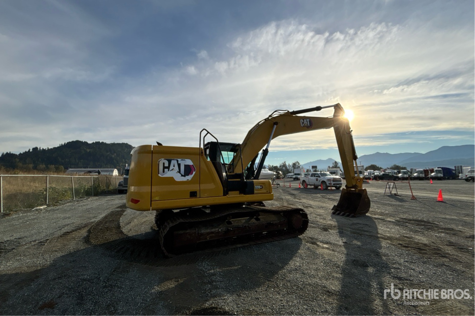 General Appearance with Picture, Right Rear Corner