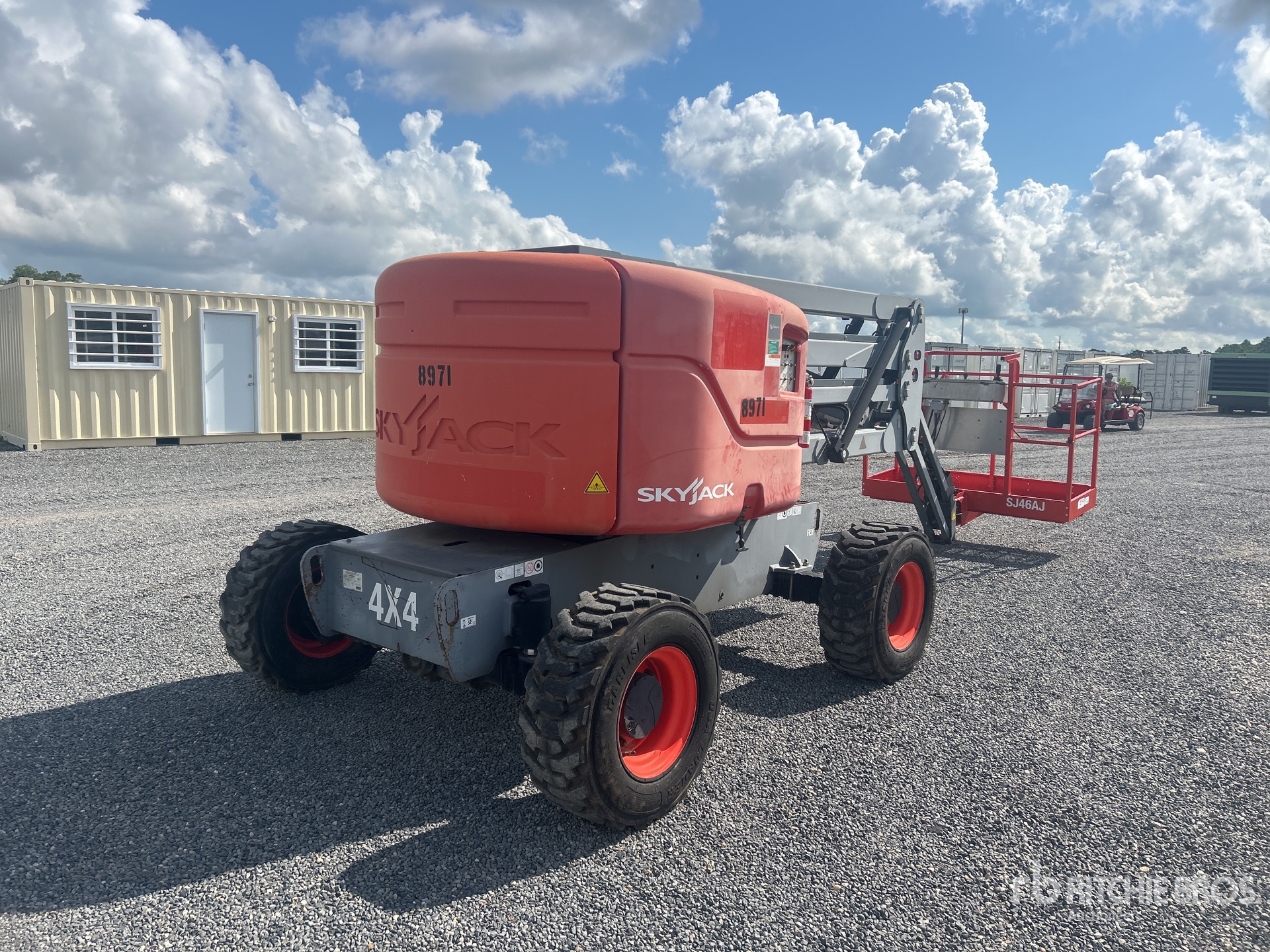 General Appearance with Picture, Right Rear Corner