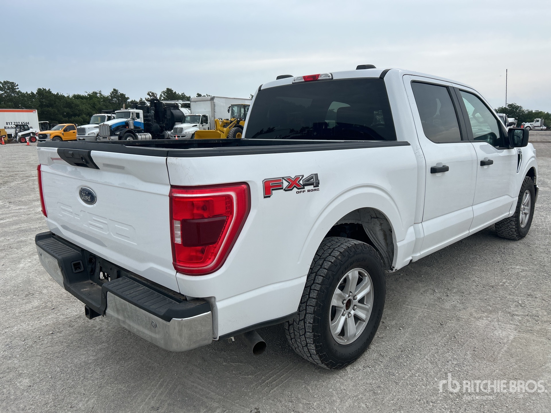General Appearance with Picture, Right Rear Corner