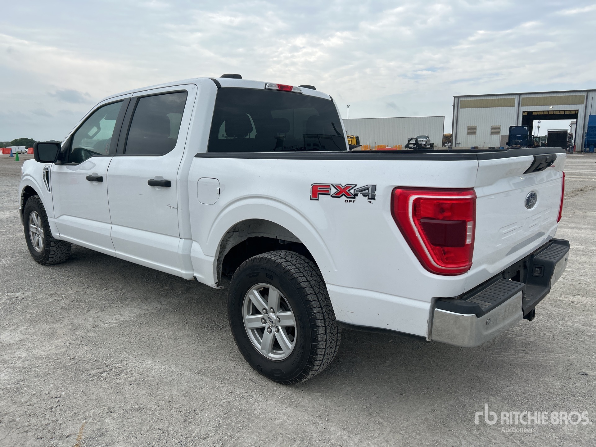 General Appearance with Picture, Left Rear Corner
