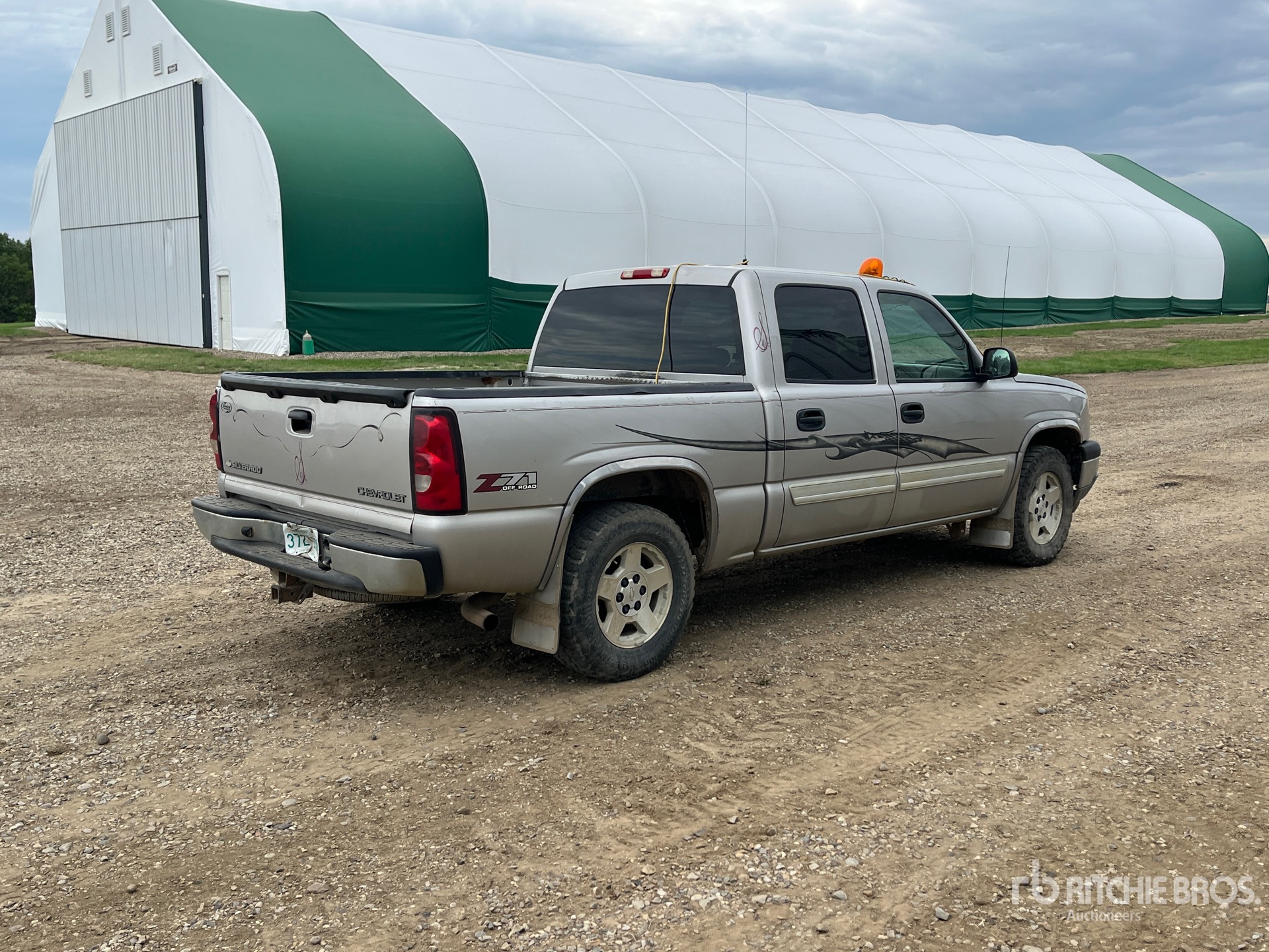 General Appearance with Picture, Right Rear Corner