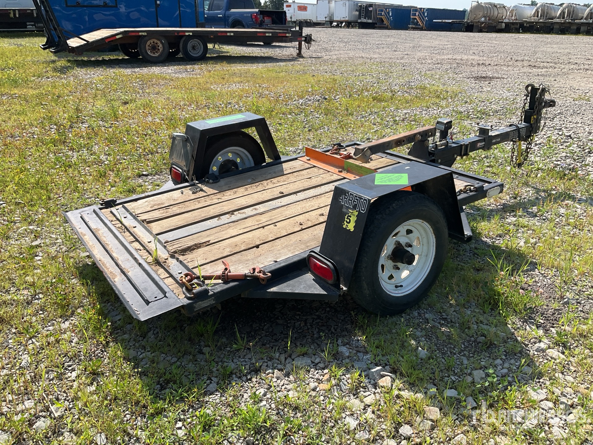 General Appearance with Picture, Right Rear Corner