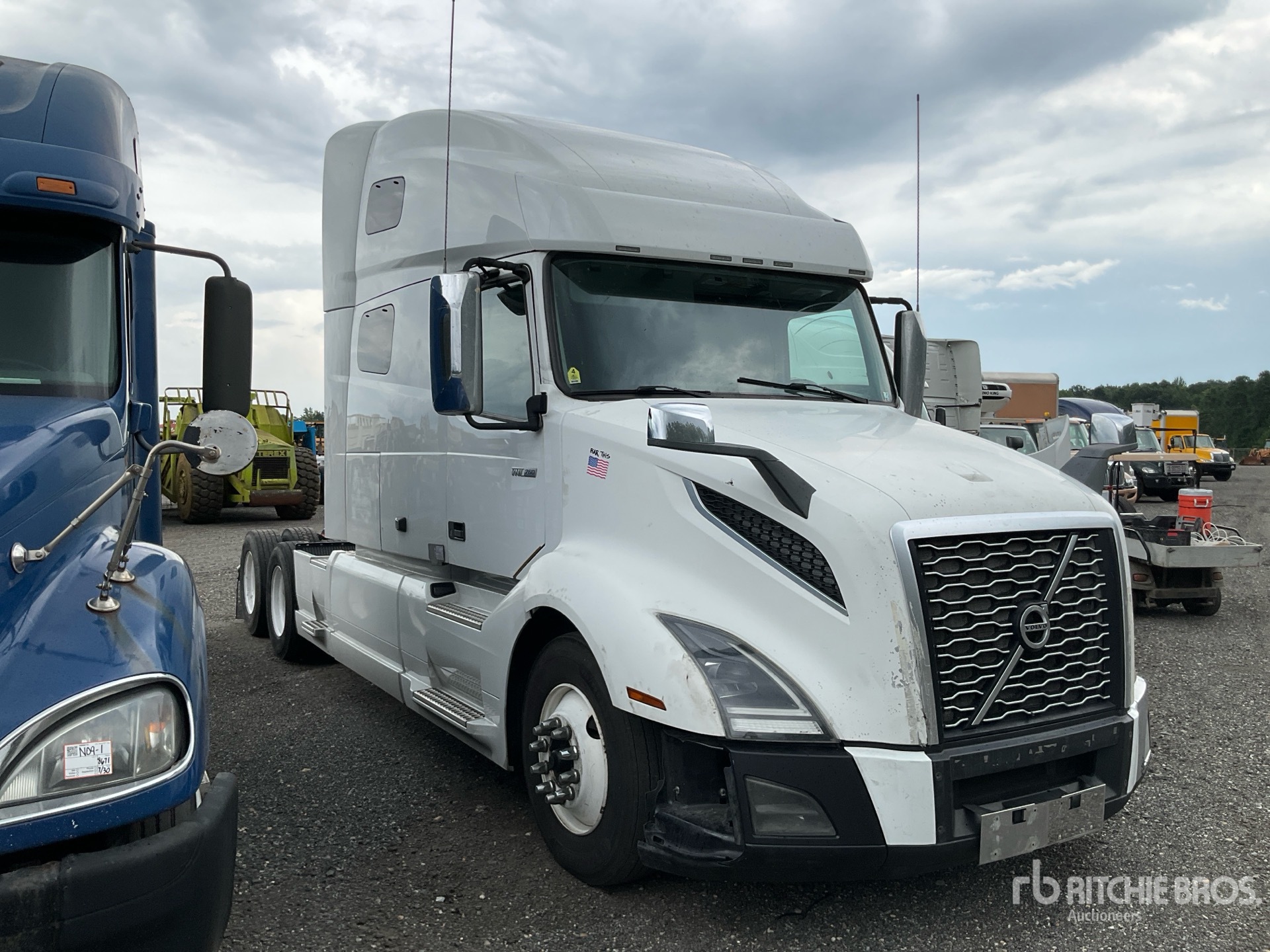 General Appearance with Picture, Right Front Corner