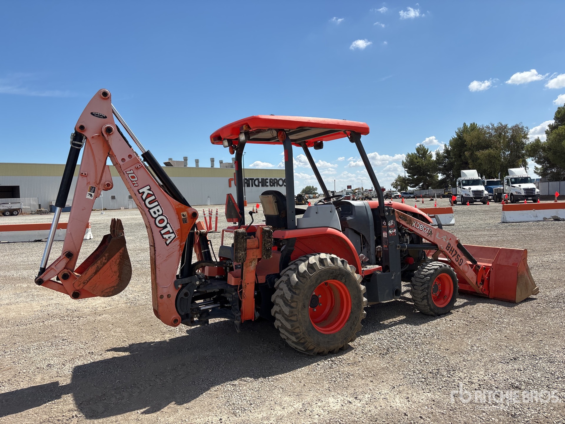 General Appearance with Picture, Right Rear Corner