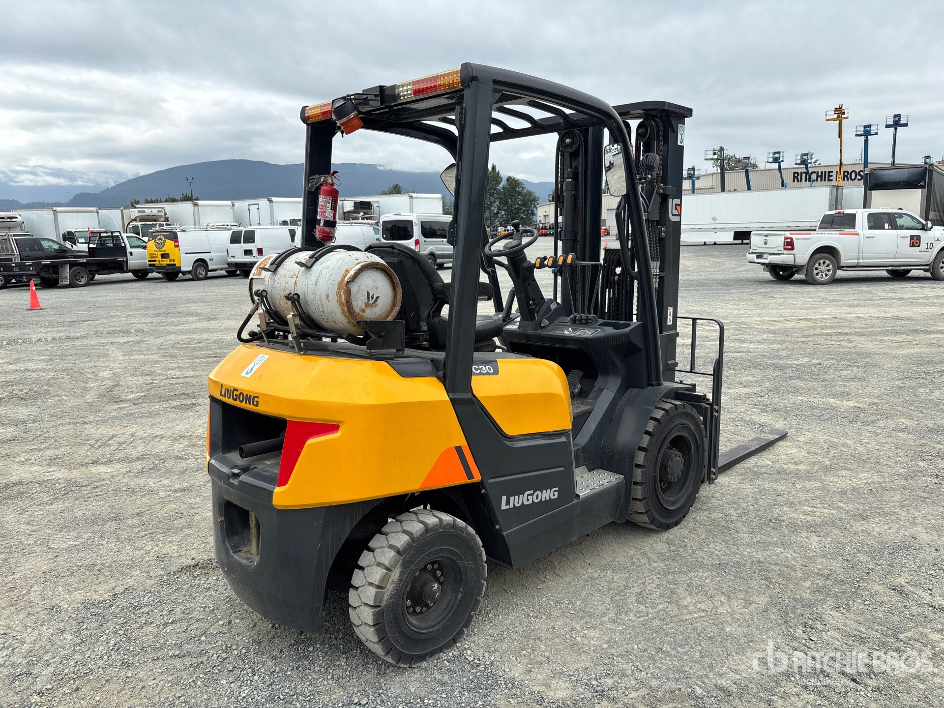 General Appearance with Picture, Right Rear Corner