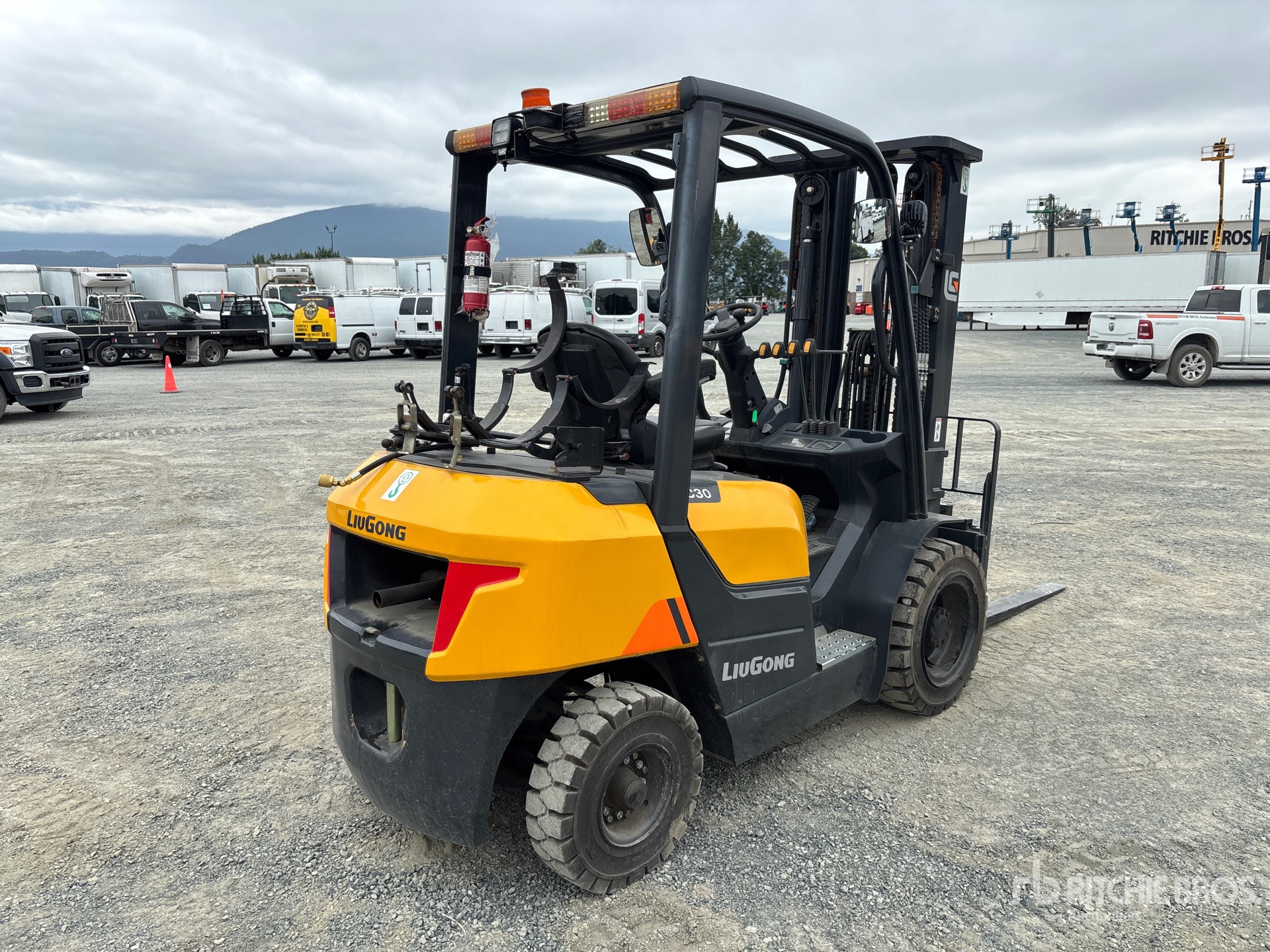 General Appearance with Picture, Right Rear Corner