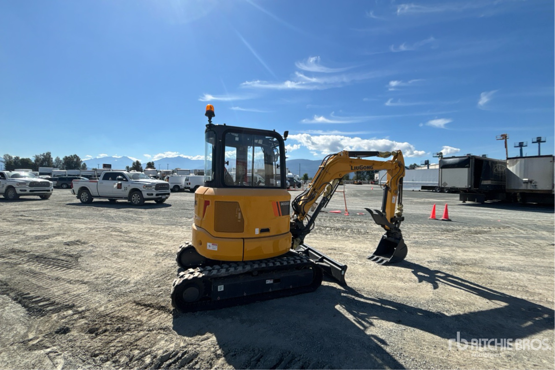 General Appearance with Picture, Right Rear Corner