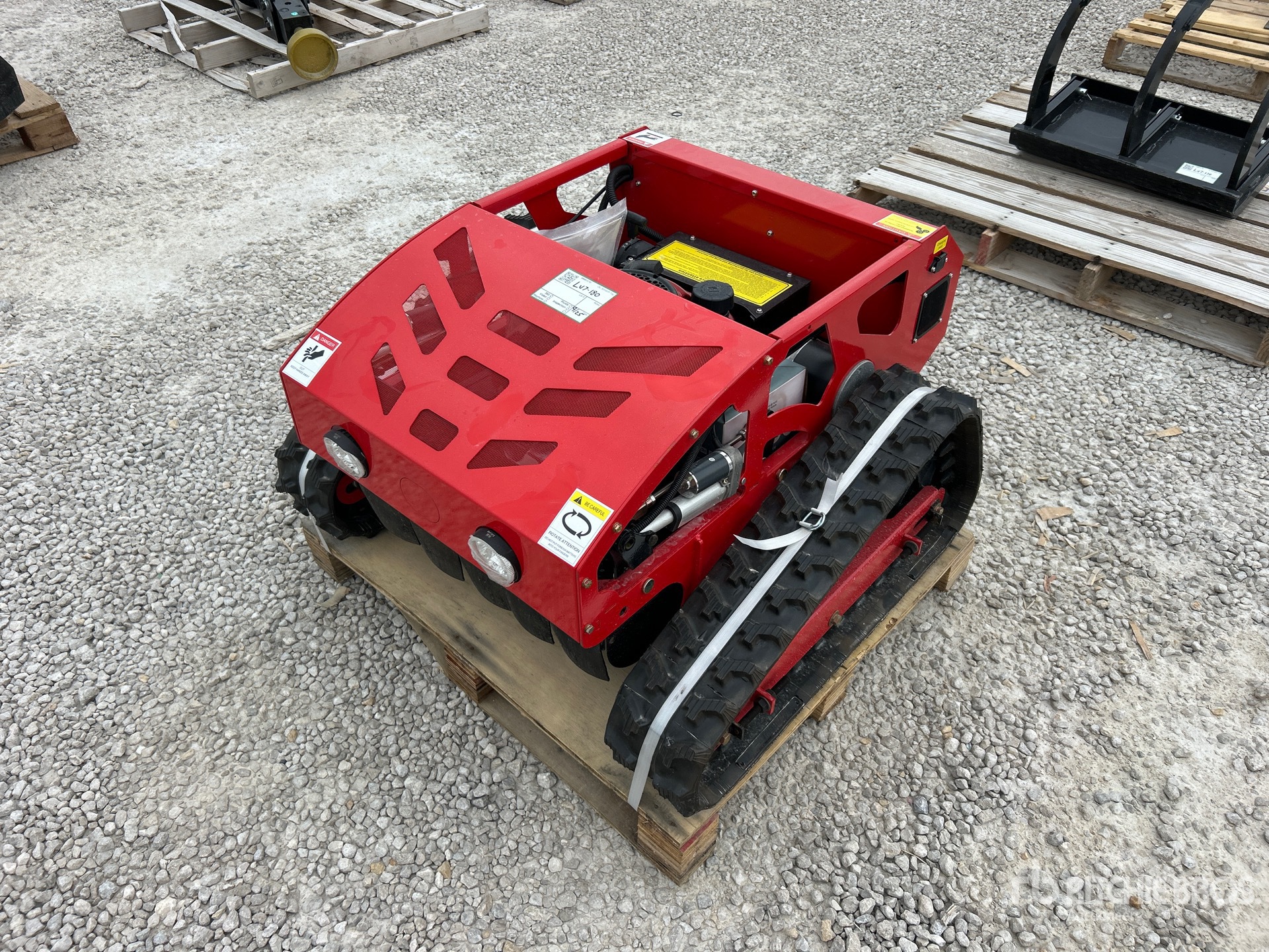 General Appearance with Picture, Left Front Corner