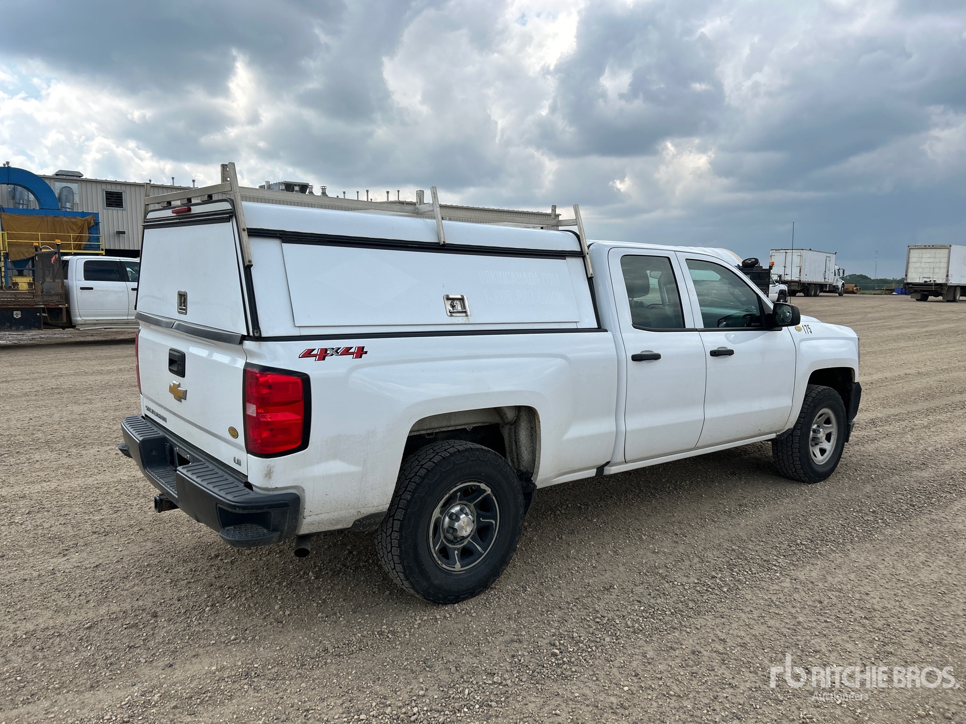 General Appearance with Picture, Right Rear Corner