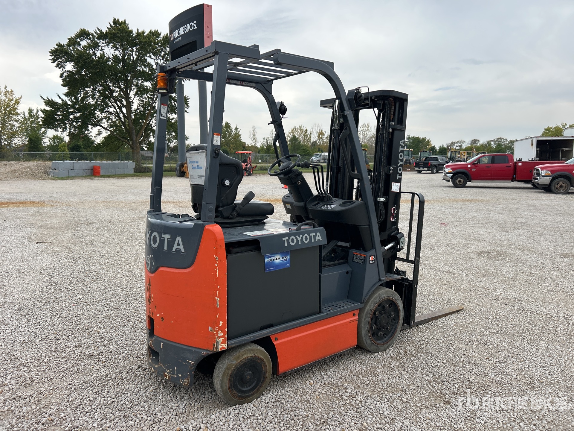 General Appearance with Picture, Right Rear Corner