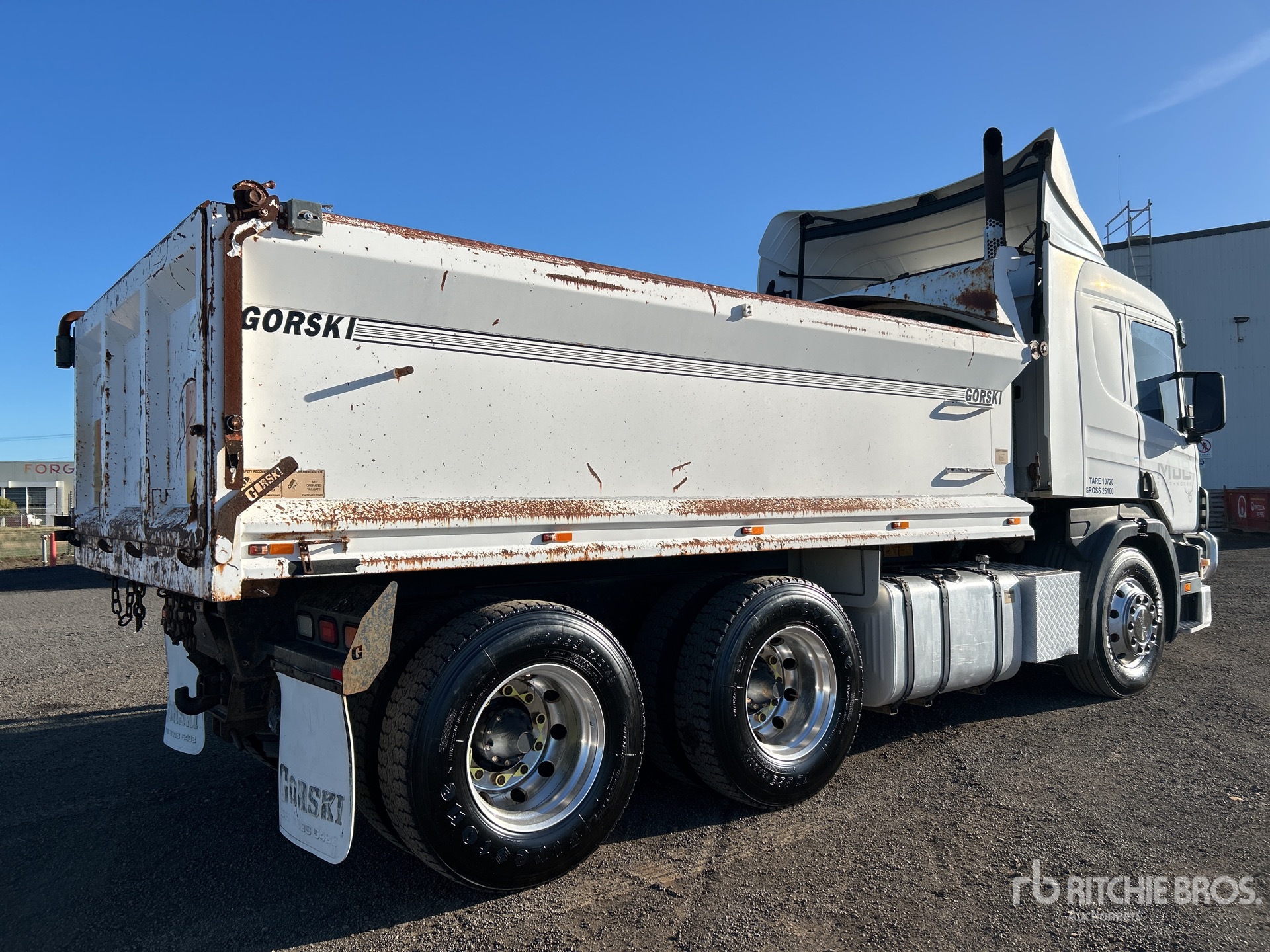 General Appearance with Picture, Left Rear Corner