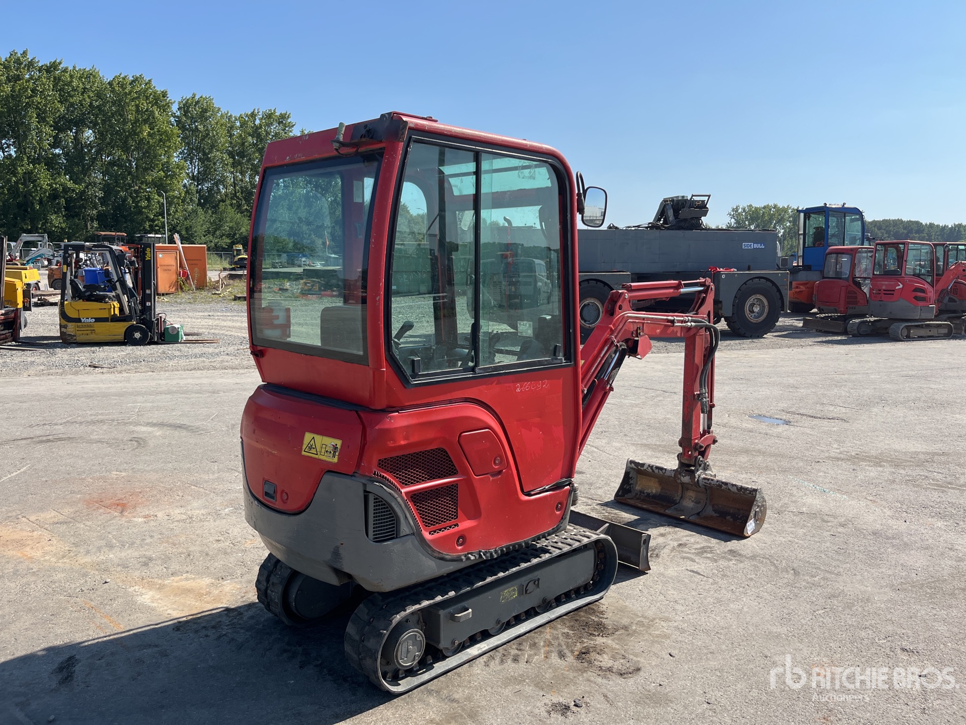 General Appearance with Picture, Right Rear Corner