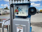 Poste de contrôle inférieur de base with 