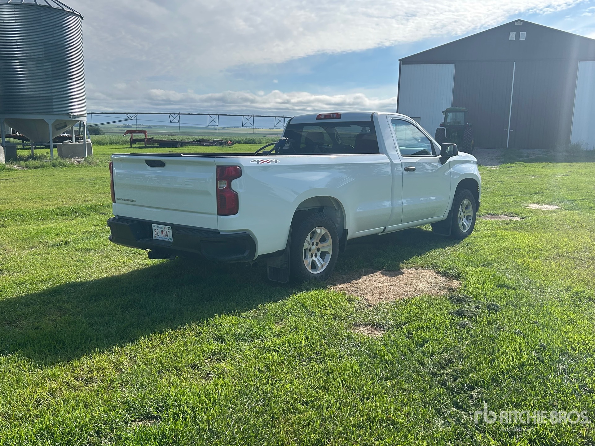 General Appearance with Picture, Right Rear Corner