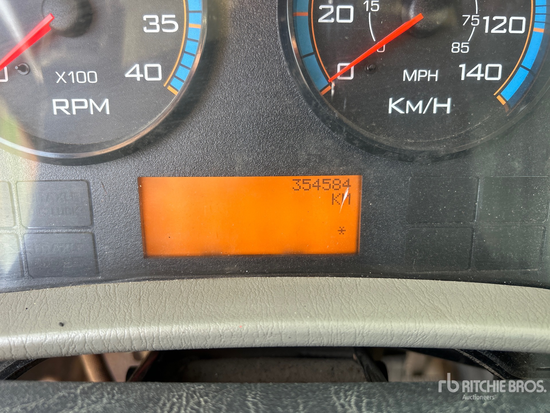 General Appearance with Hour Meter / Odometer