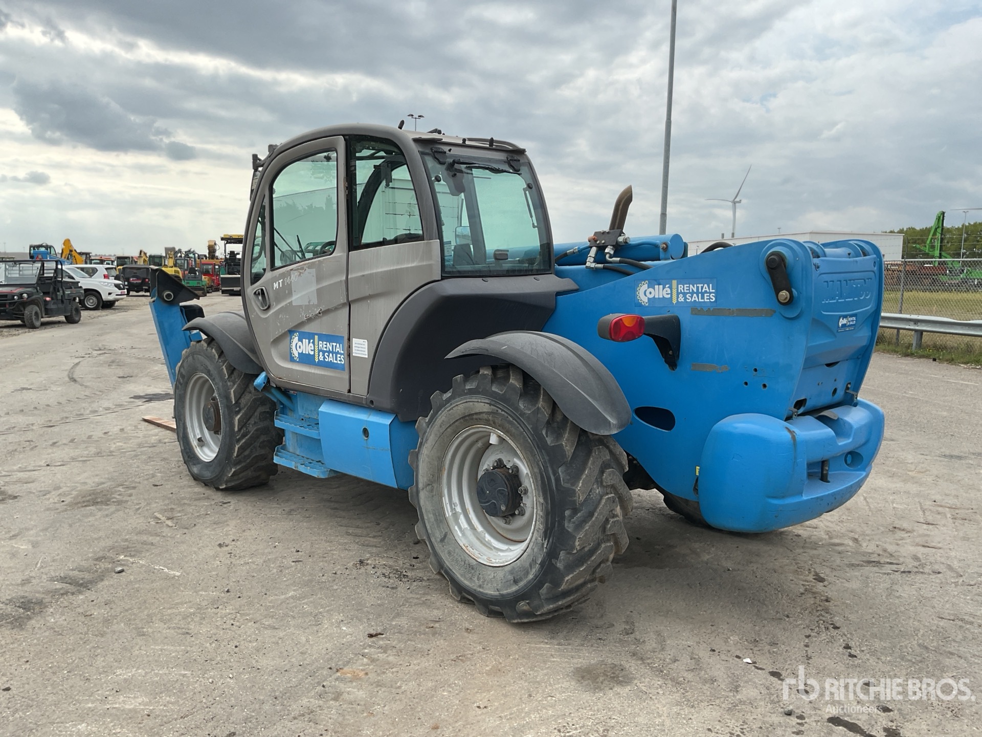 General Appearance with Picture, Left Rear Corner