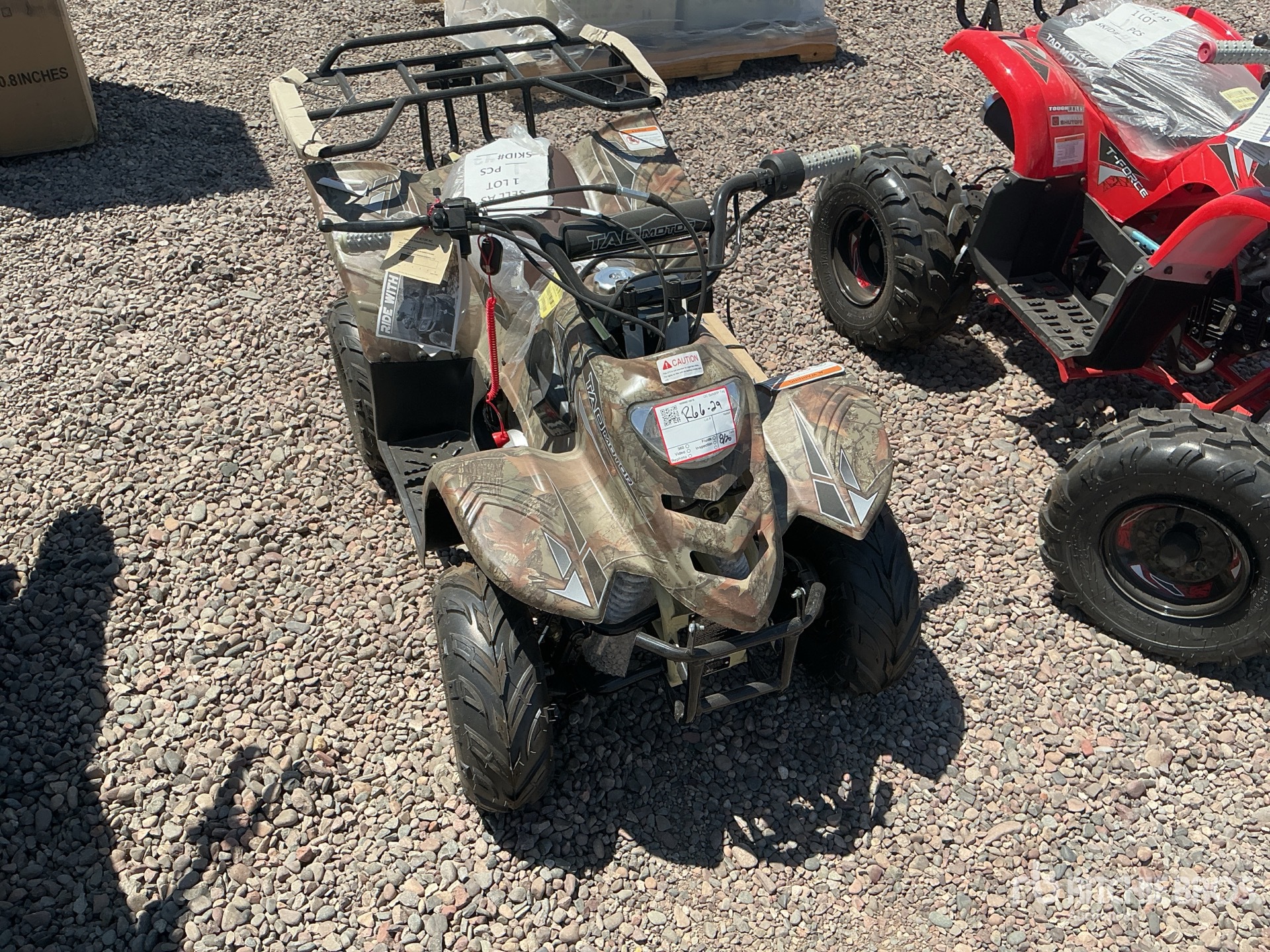General Appearance with Picture, Right Front Corner