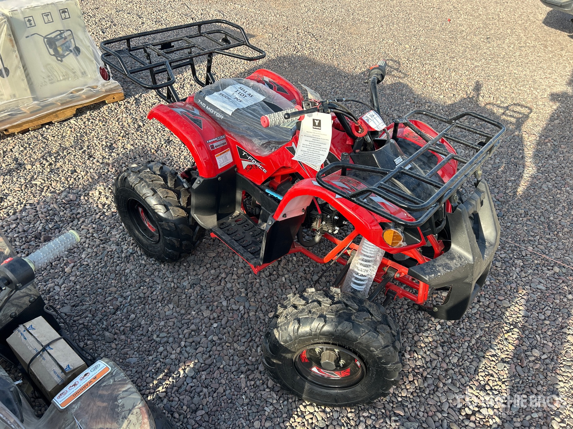 General Appearance with Picture, Right Front Corner